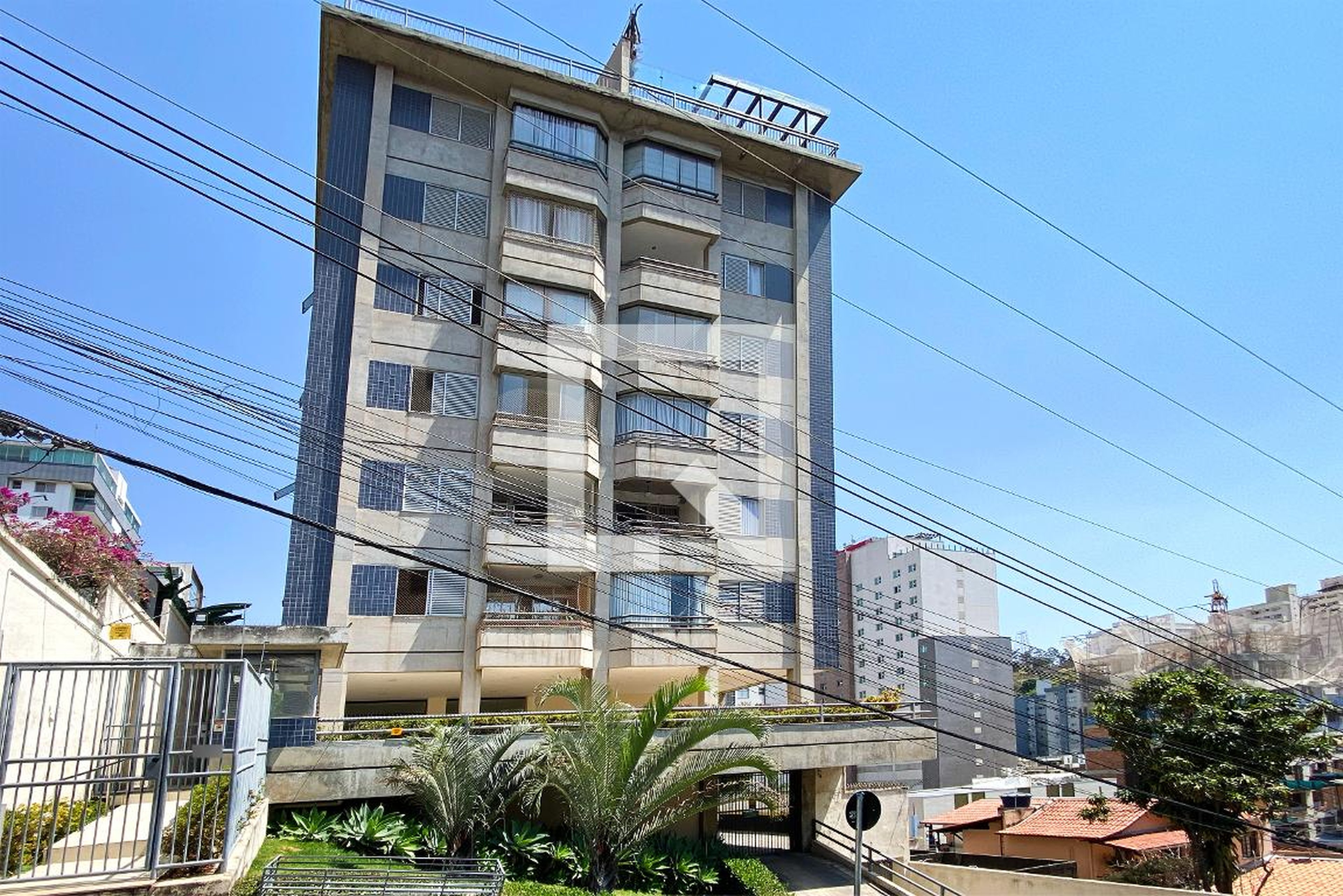 Fachada Condomínio Pitangueiras