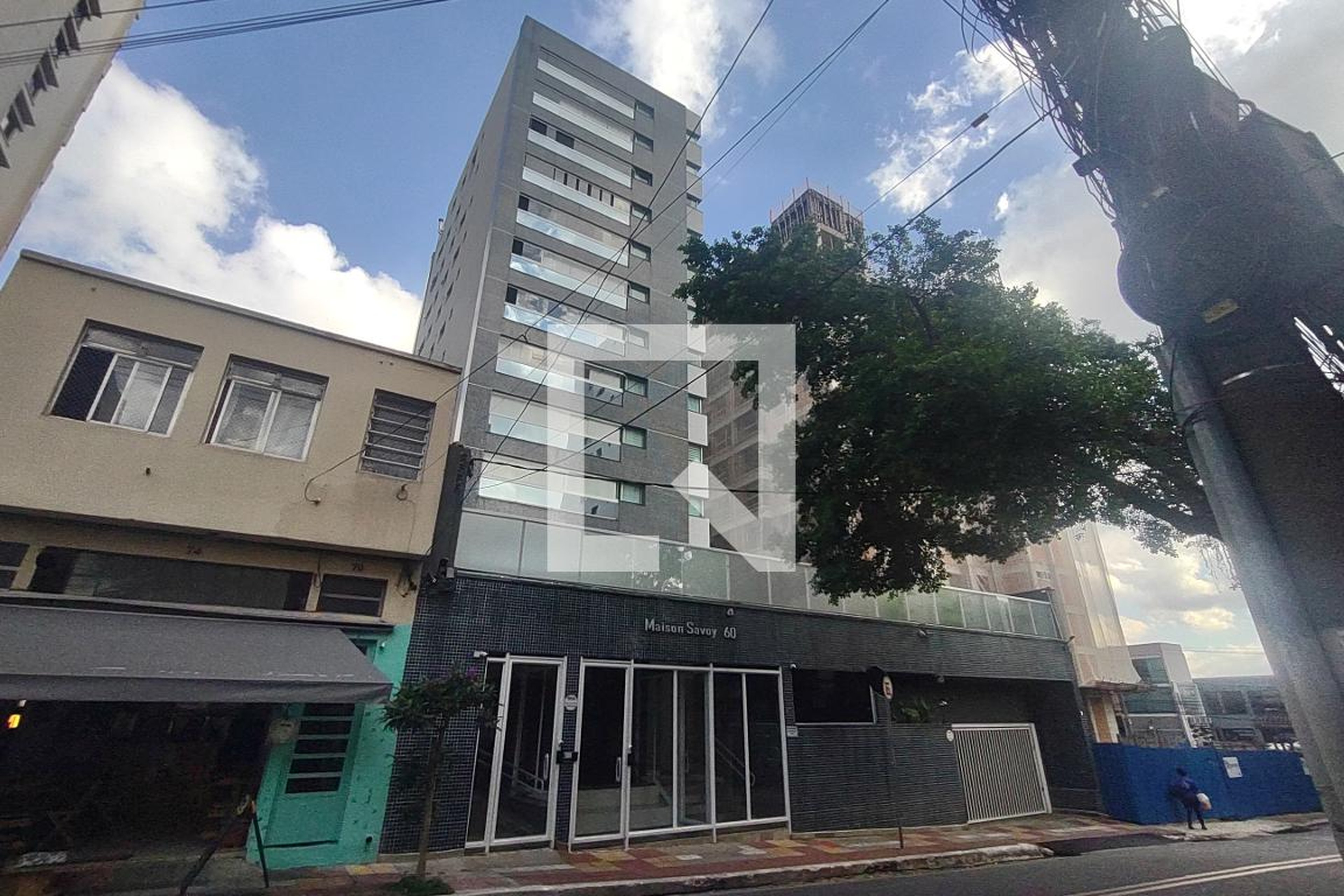 Fachada Condomínio em Rua Monte Alegre, 60