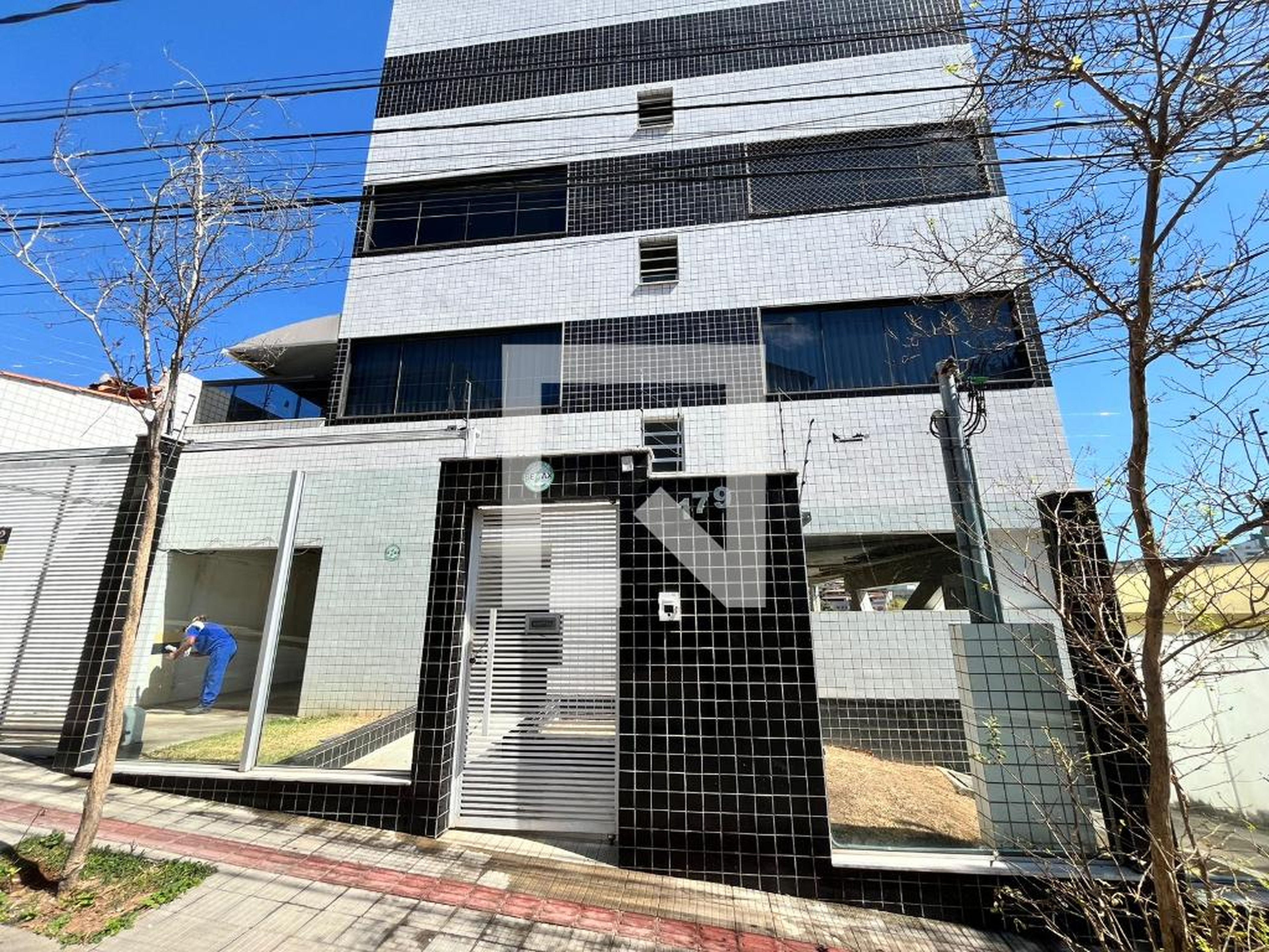 Fachada Condomínio em Rua Bela Vista, 179