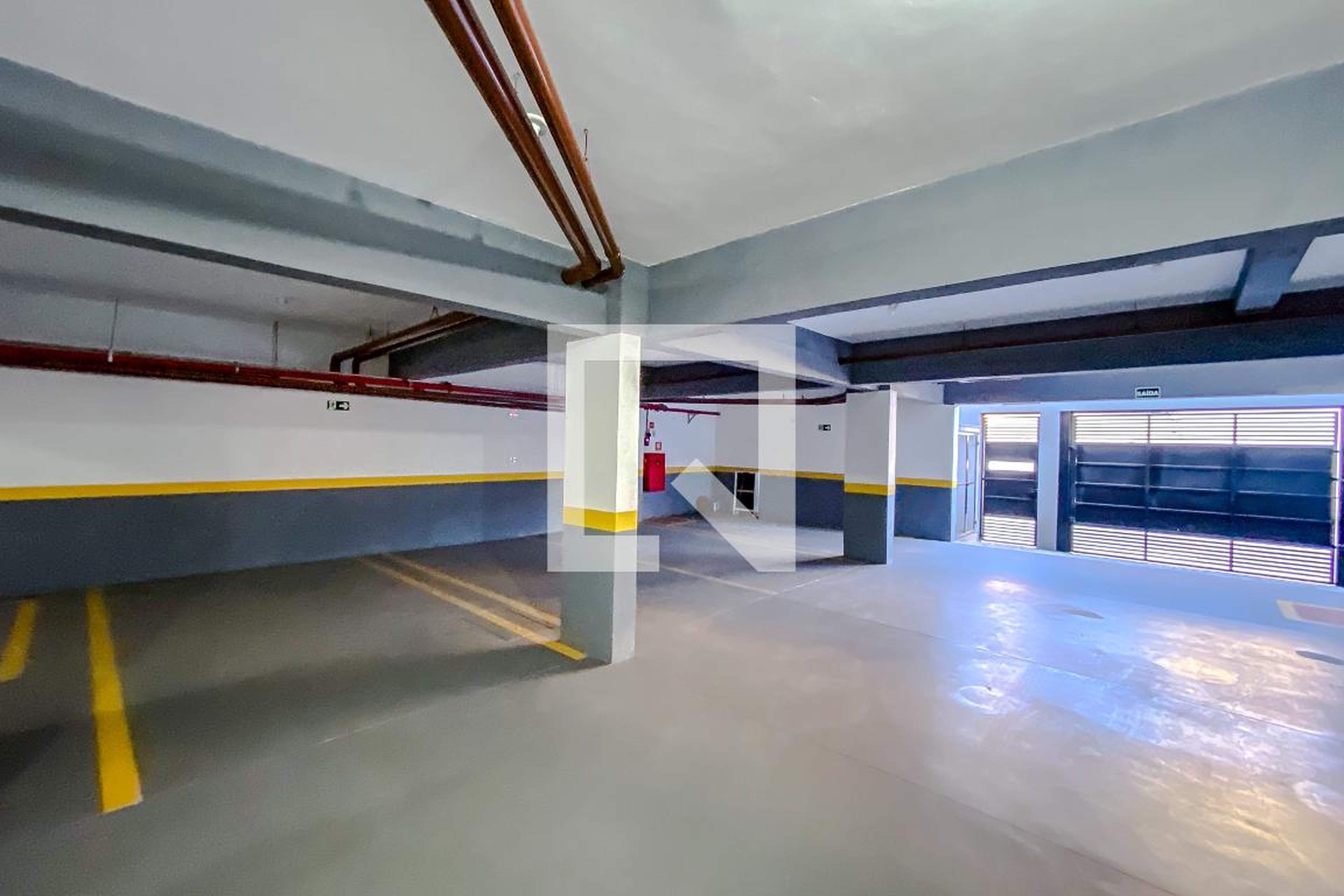 Estacionamento - Leonel França