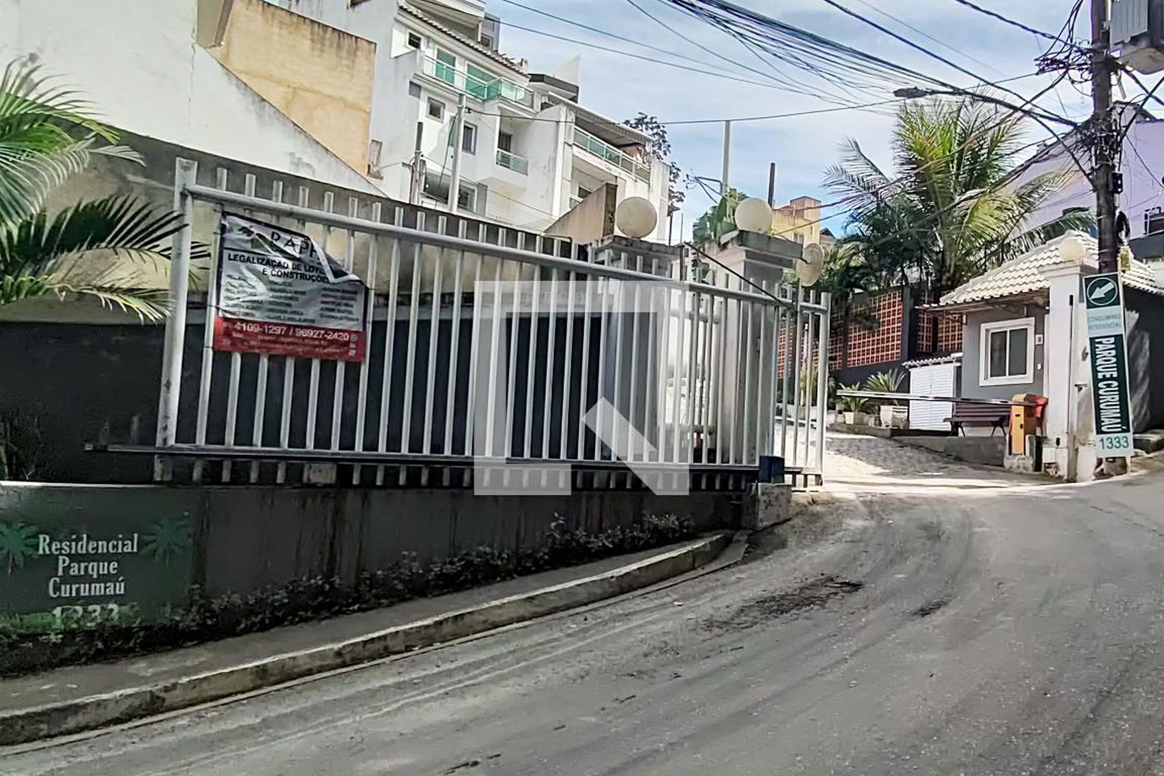 Fachada do Condomínio Residencial Parqur Curumaru