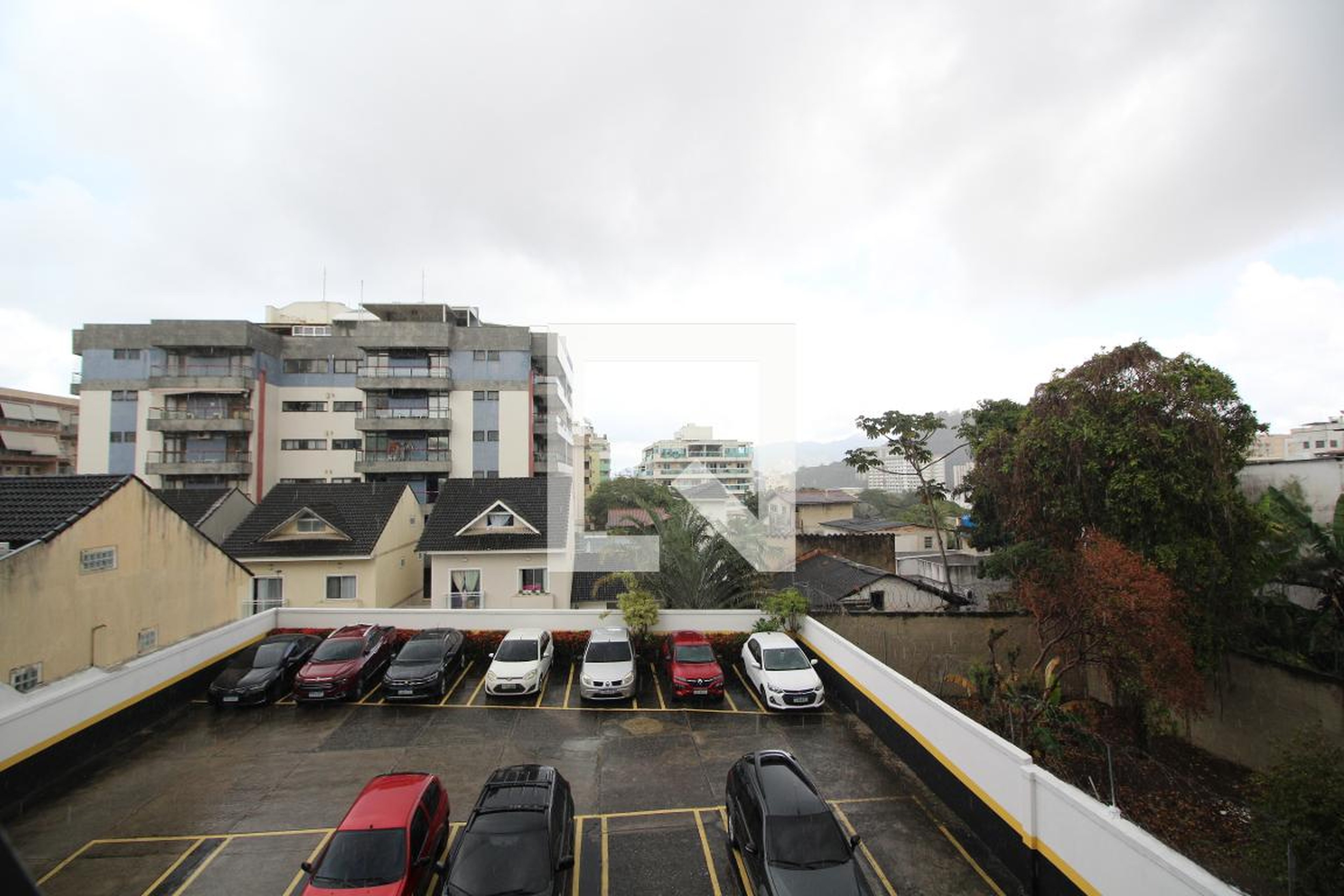 Estacionamento - Carlos Figueiredo