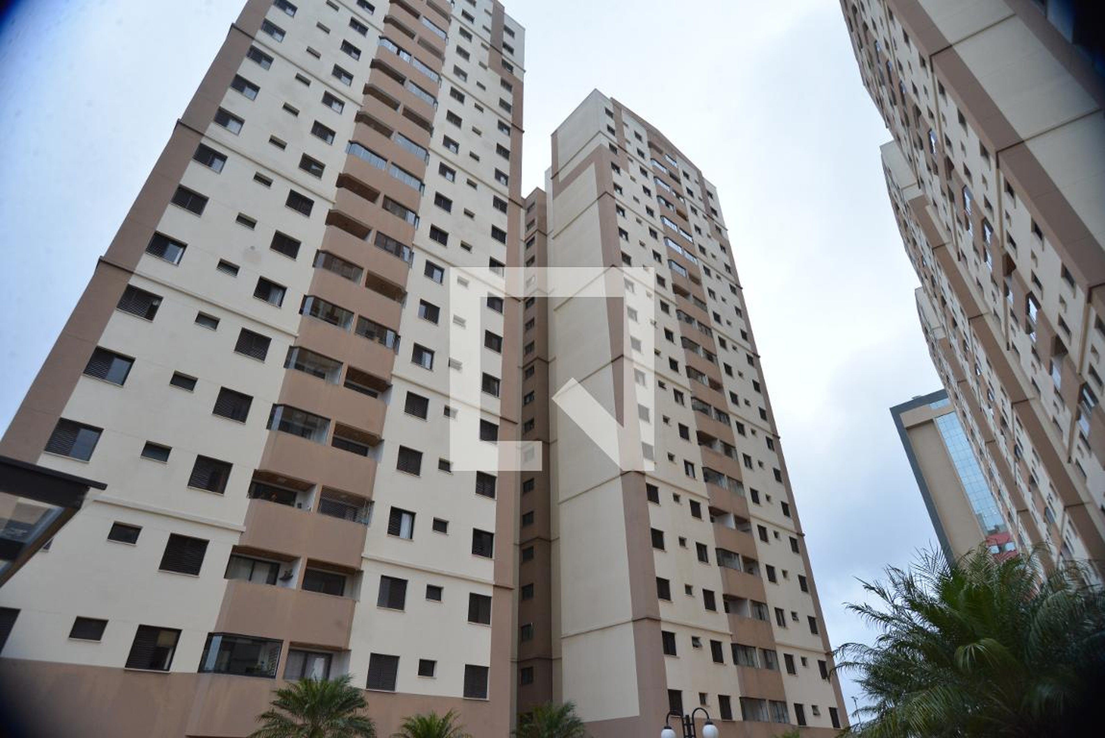 Fachada do Prédio Condomínio Parc de France