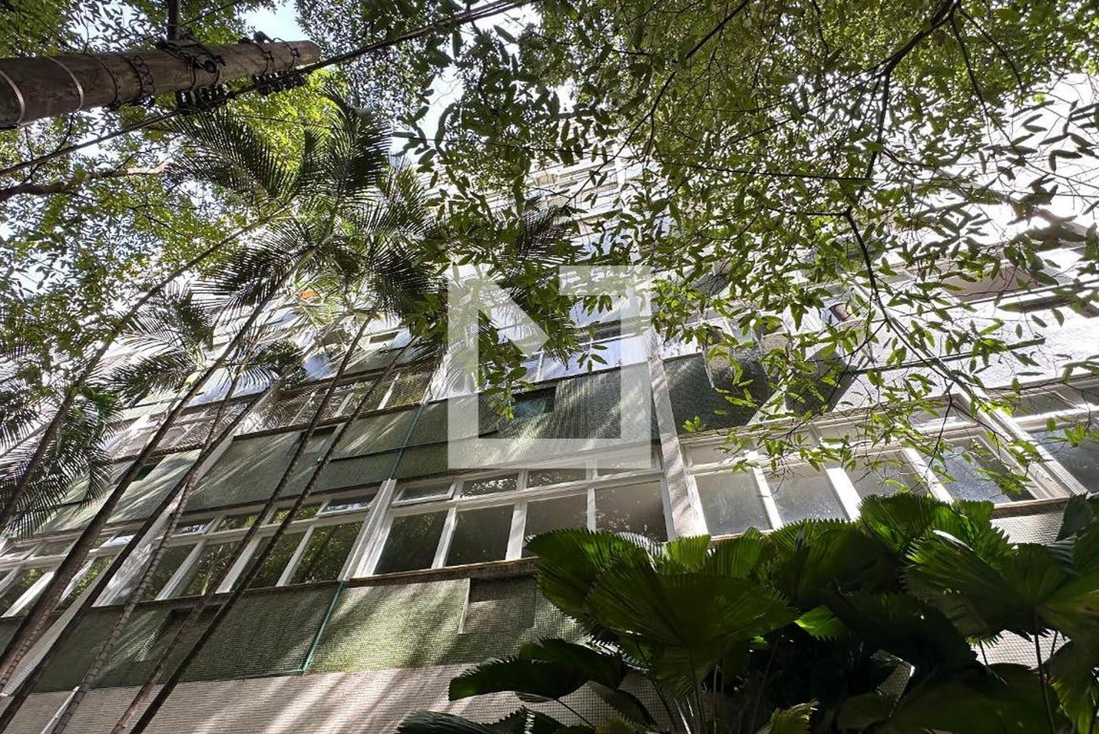 Fachada Condomínio em Rua Santa Clara, 303