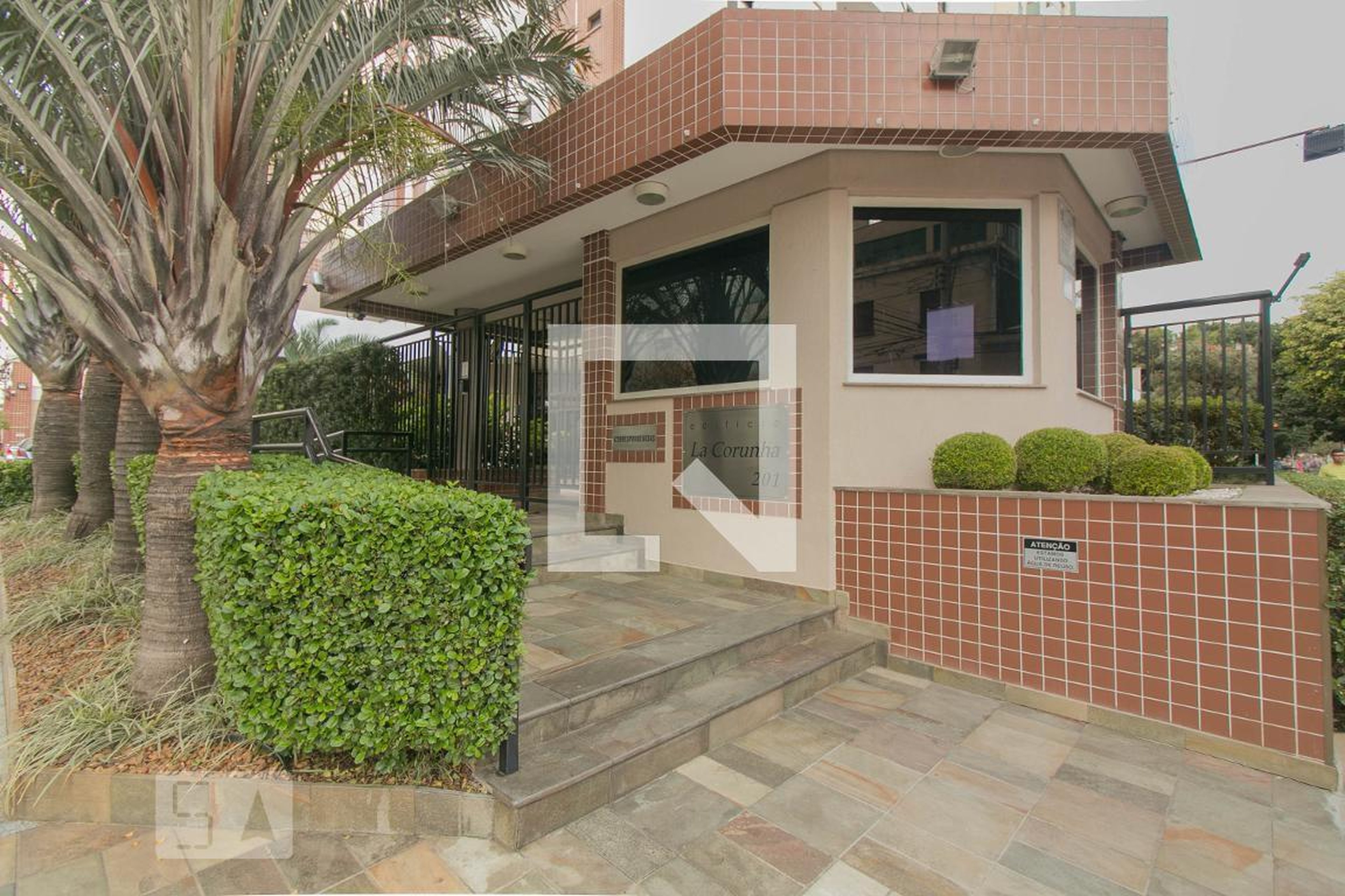 Fachada Condomínio La Corunha