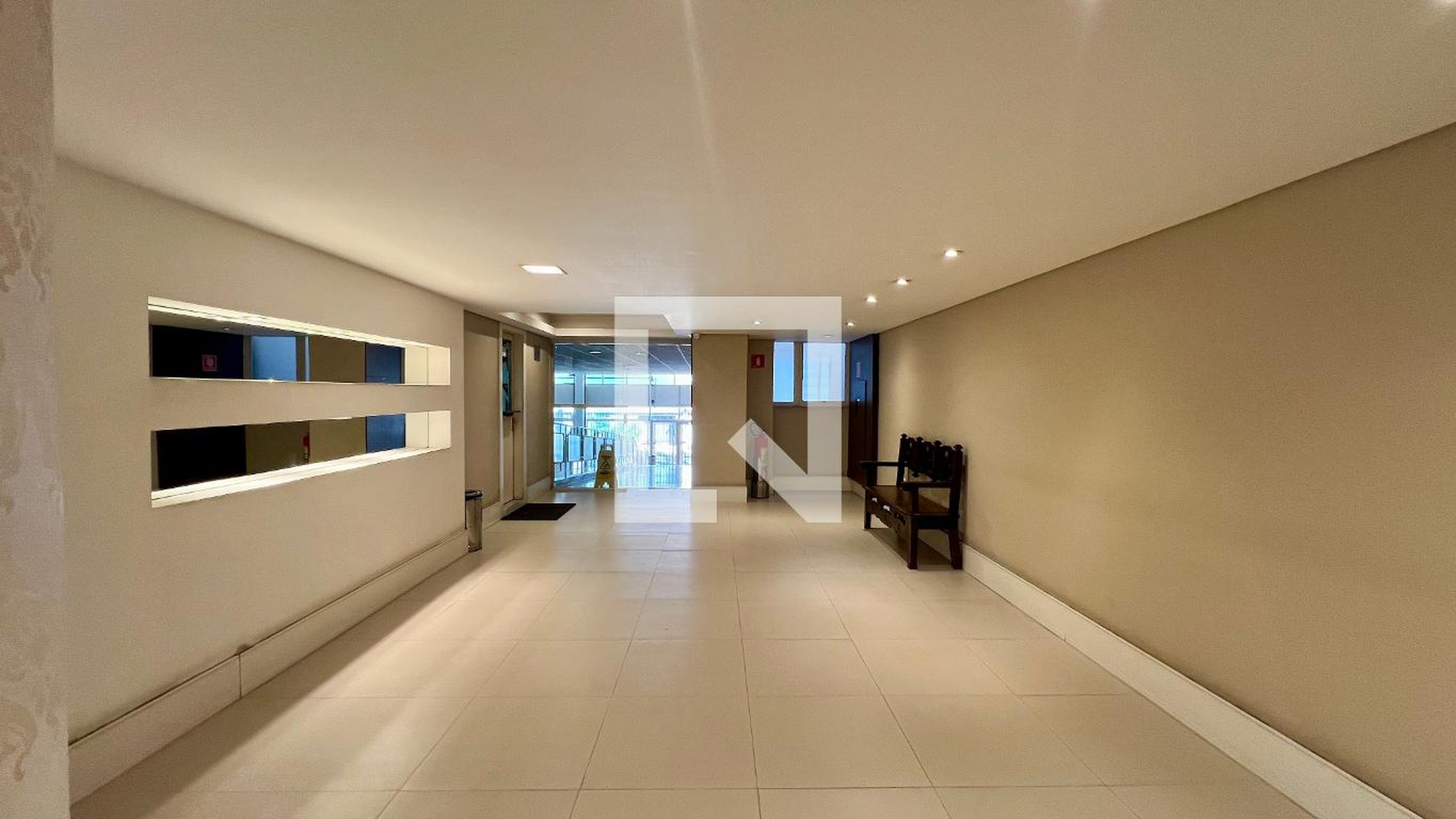 Hall de entrada - Edifício Capote Valente