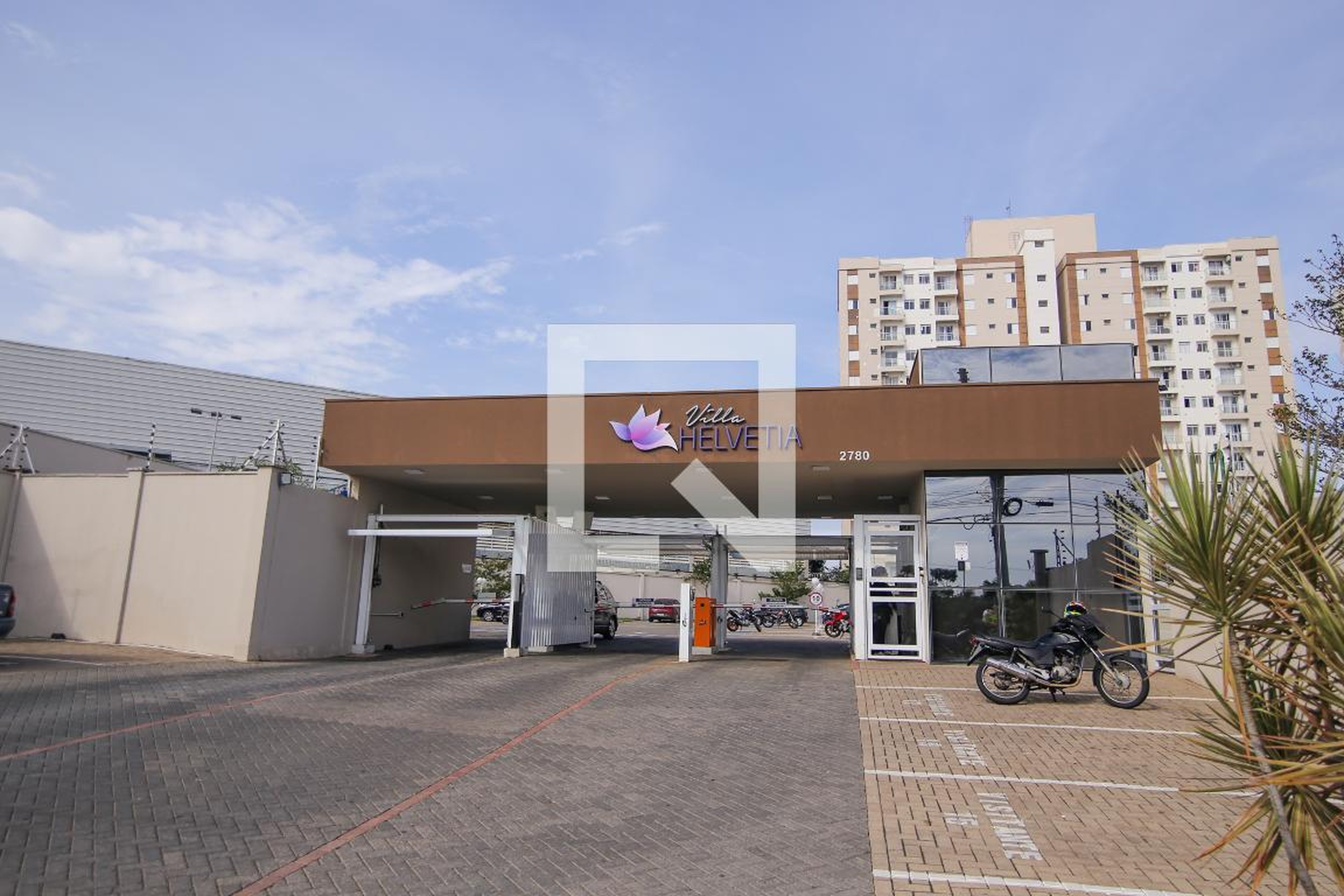 Fachada Condomínio em Estrada Chafic José Saif, 56