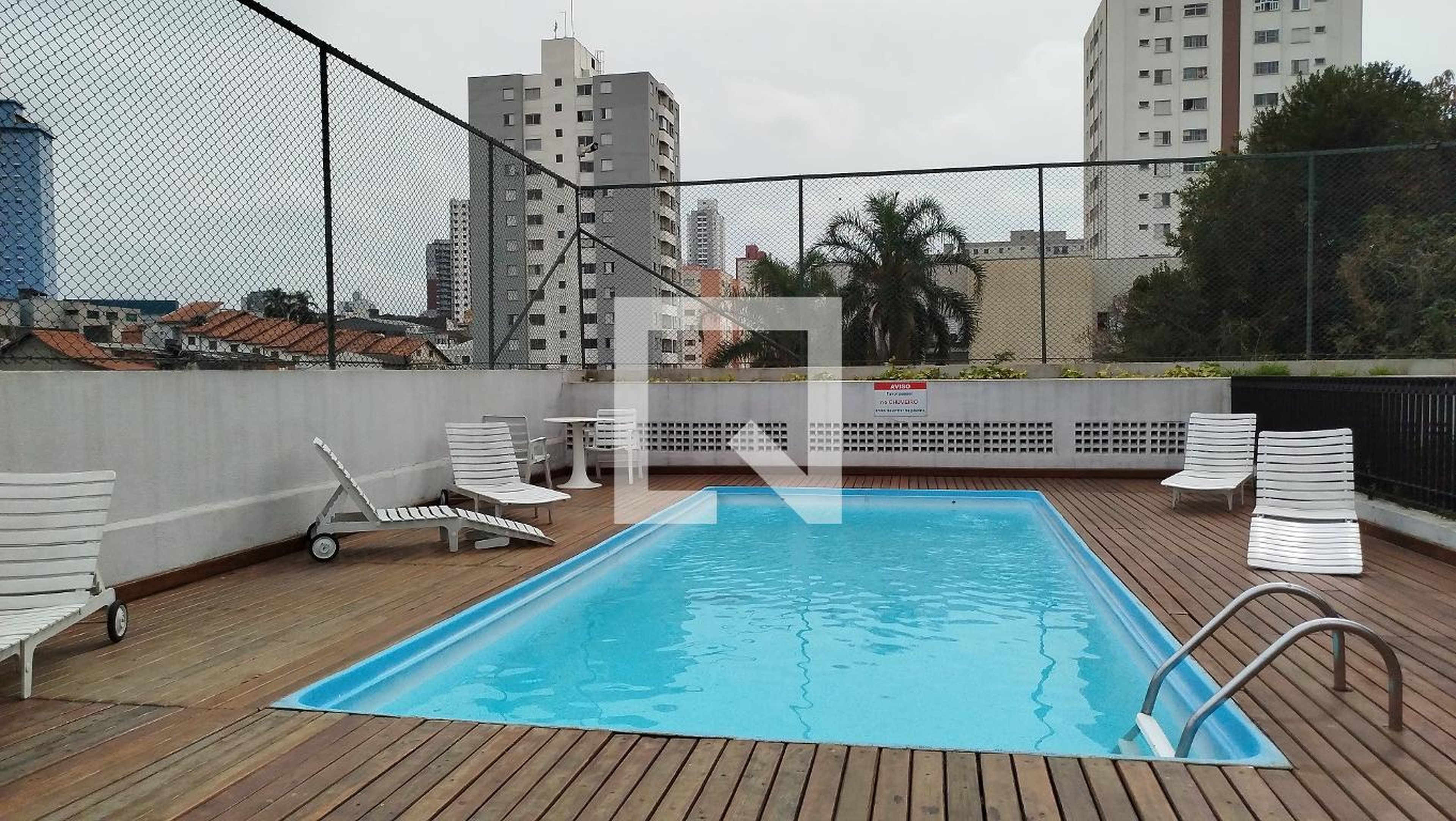 Piscina - Edifício Algarve