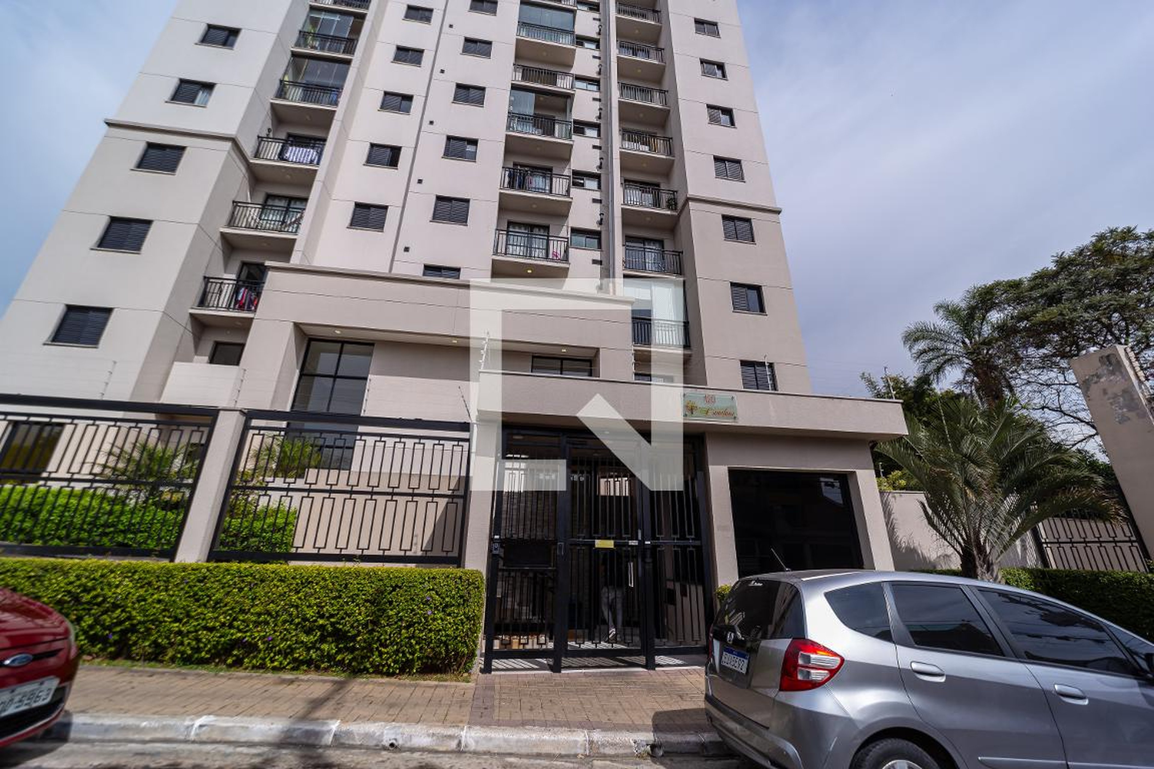 Fachada Condomínio em Rua Lino Petenone, 122