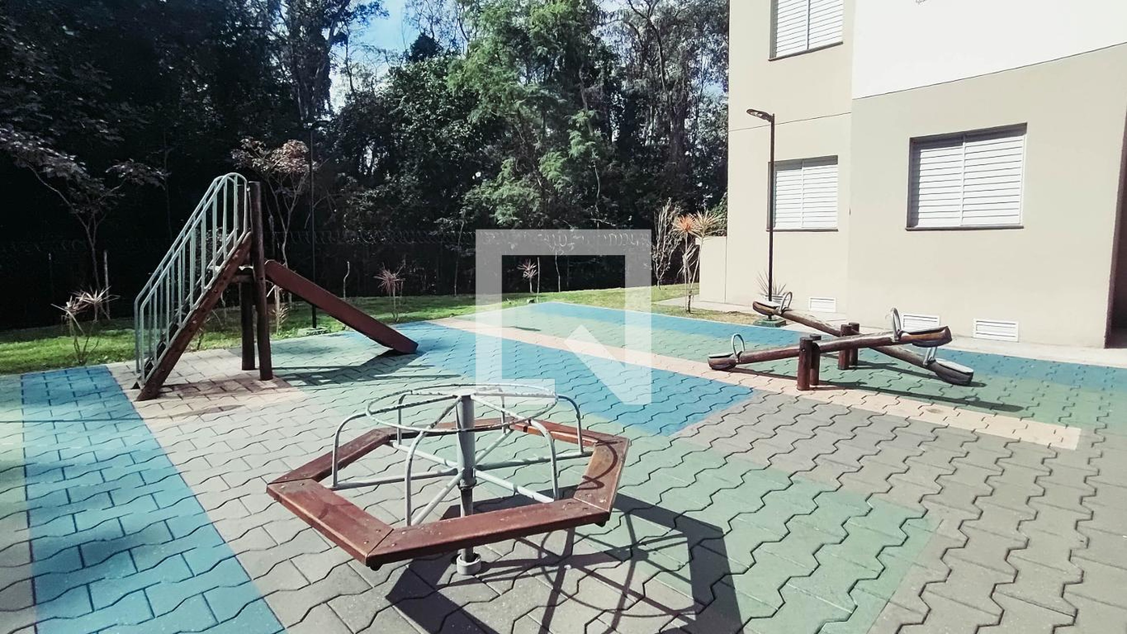 Playground - Dez Cursino