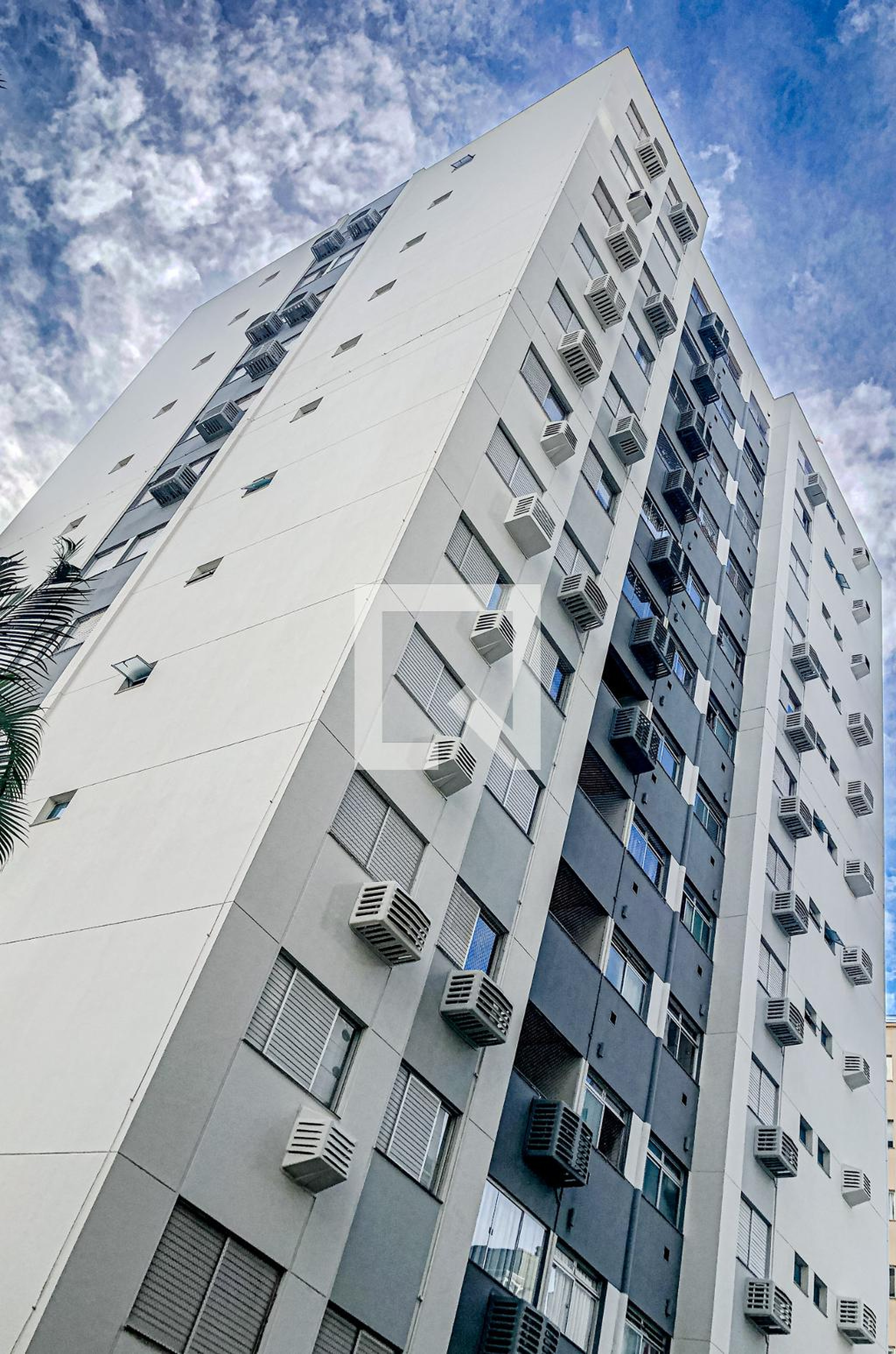 Fachada Condomínio Urban Residence