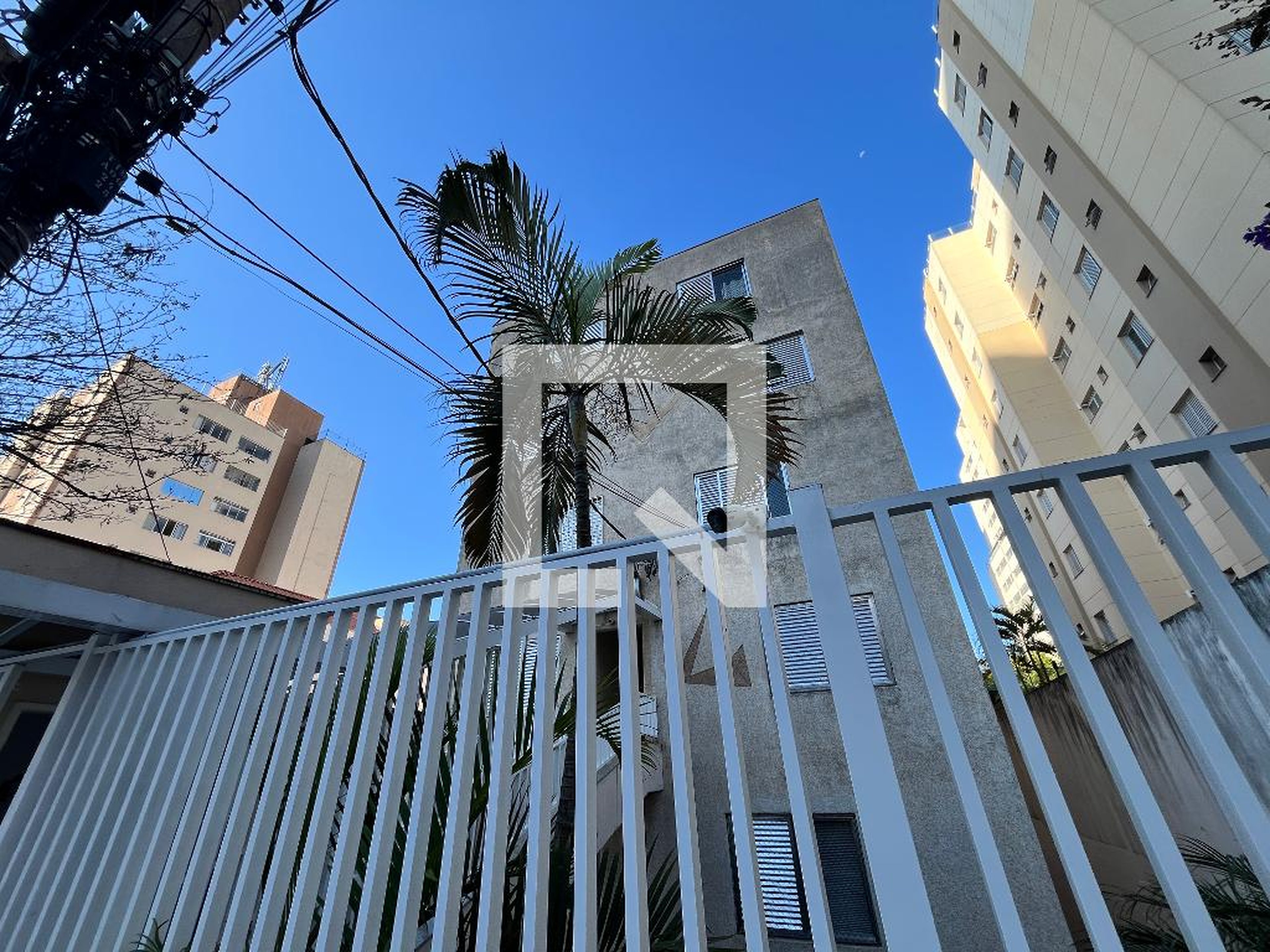 Fachada Condomínio em Rua Sylvio Delduque, 157