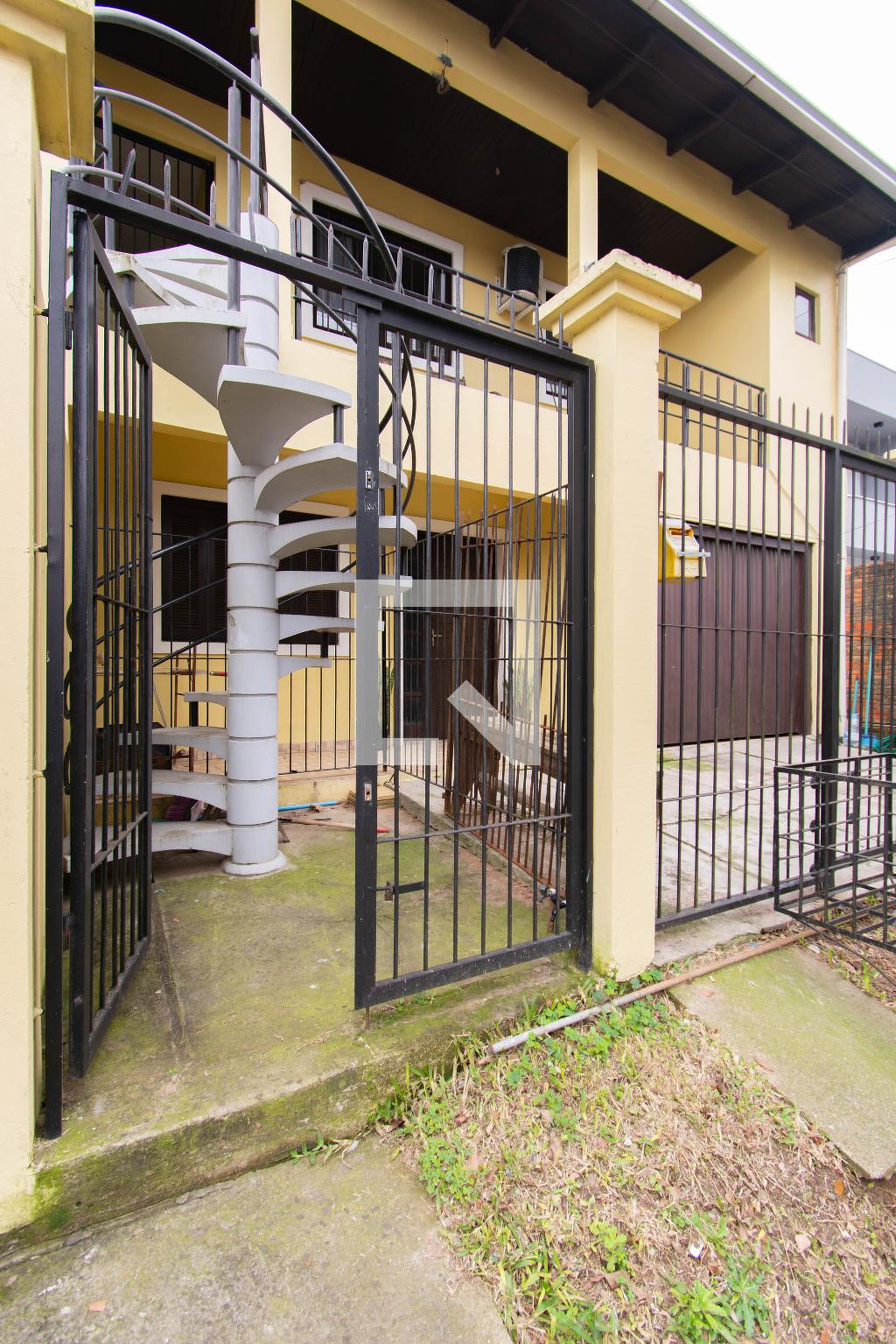 Fachada Condomínio em Rua Zilah Dal Molin Silva, 88