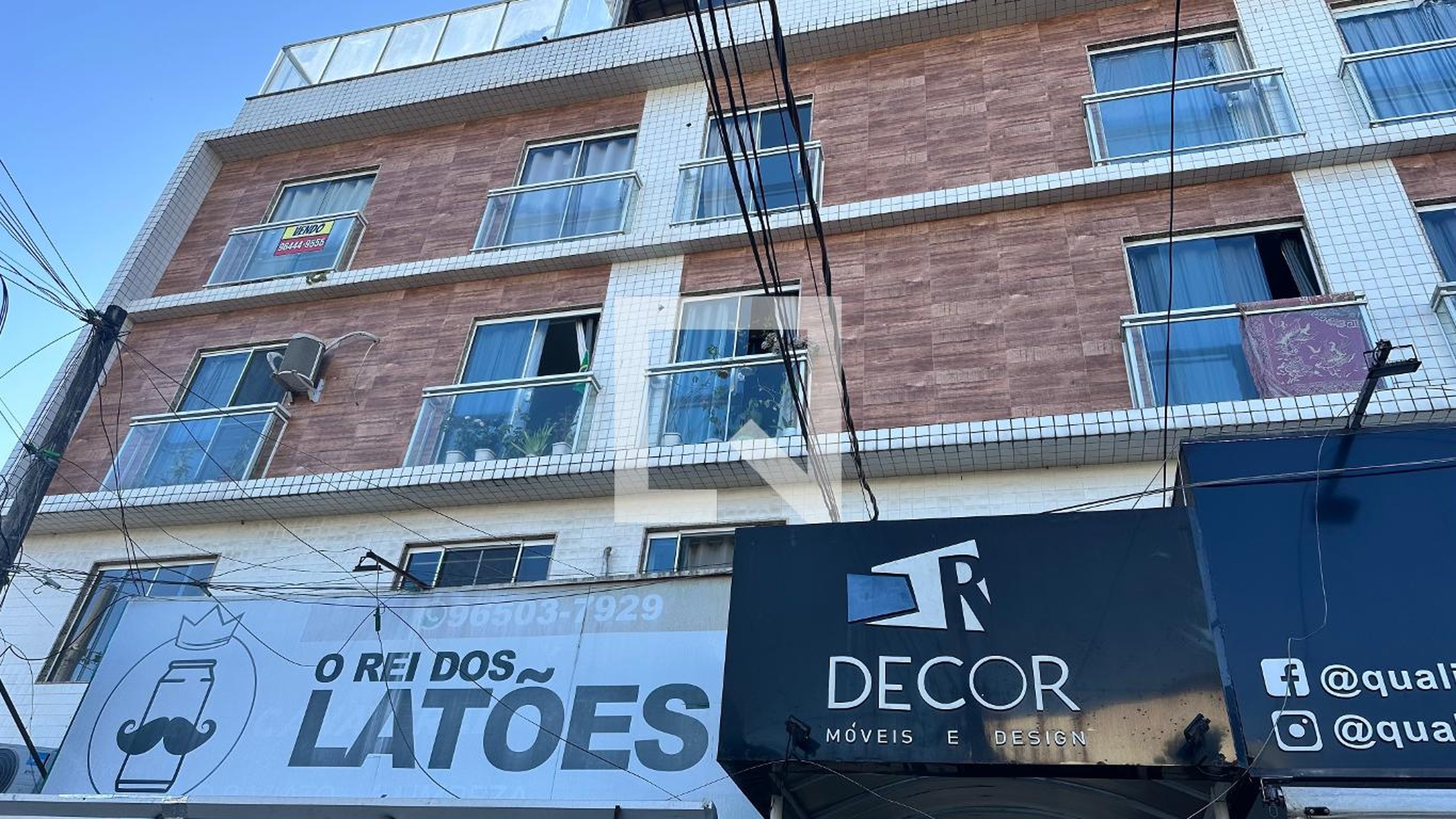 Fachada Condomínio em Rua General Landri Gonçalves, 251