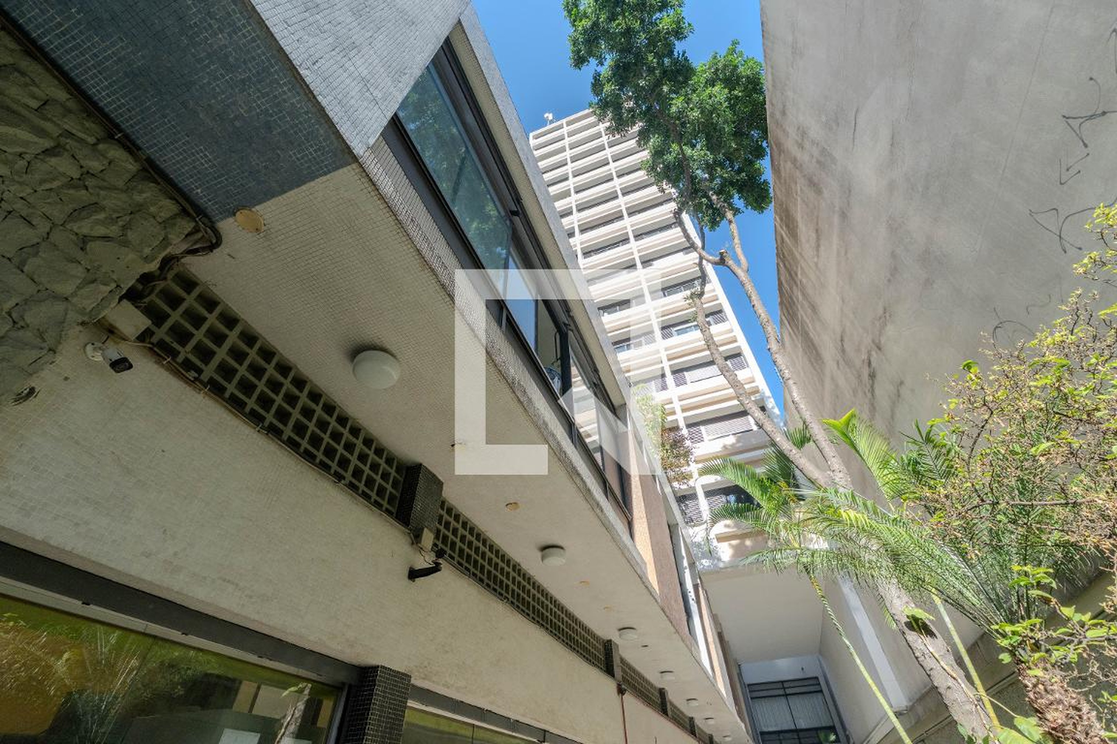 Fachada Condomínio Cisne Azul