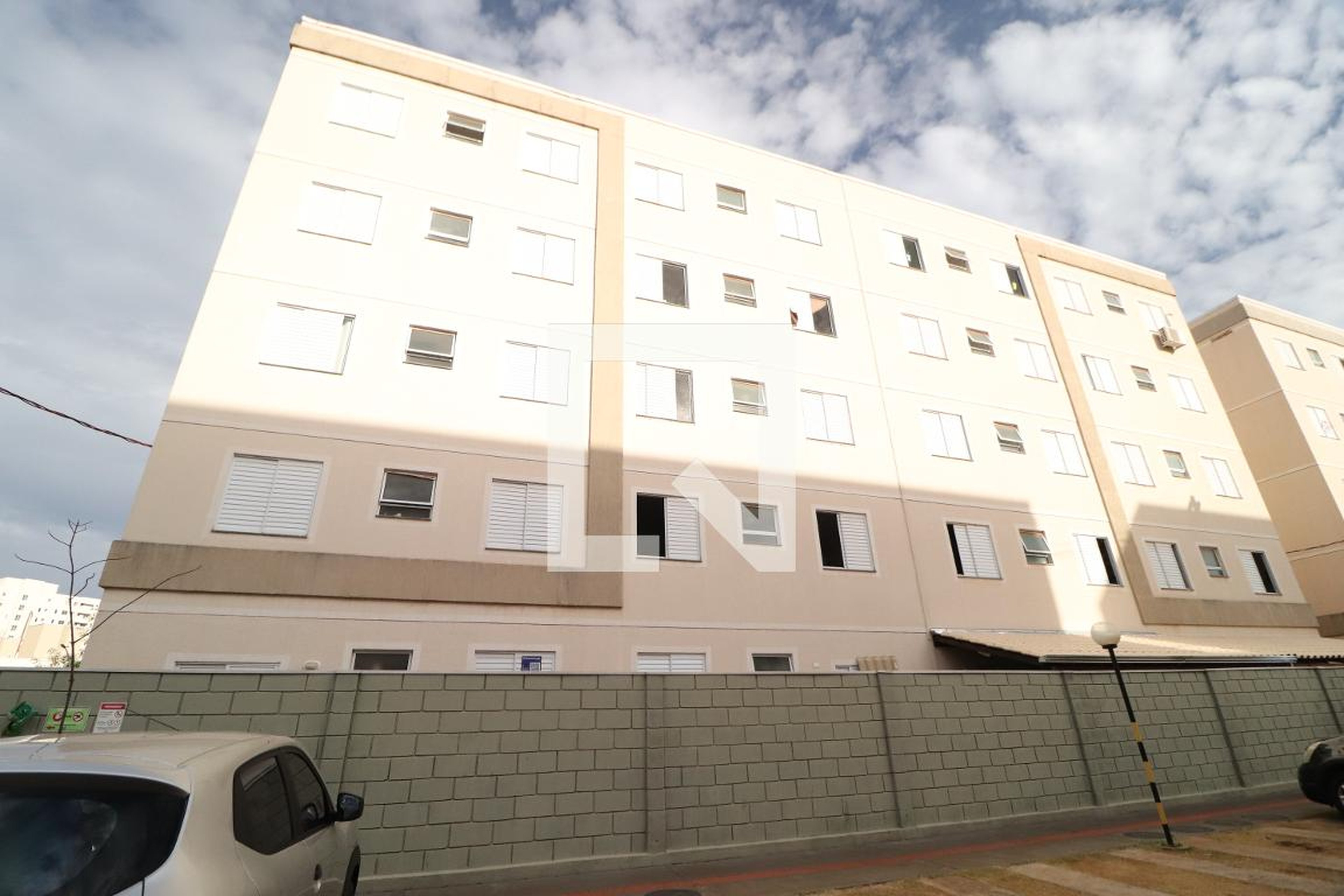 Fachada Condomínio Parque Trilhas do Paraíso  MRV