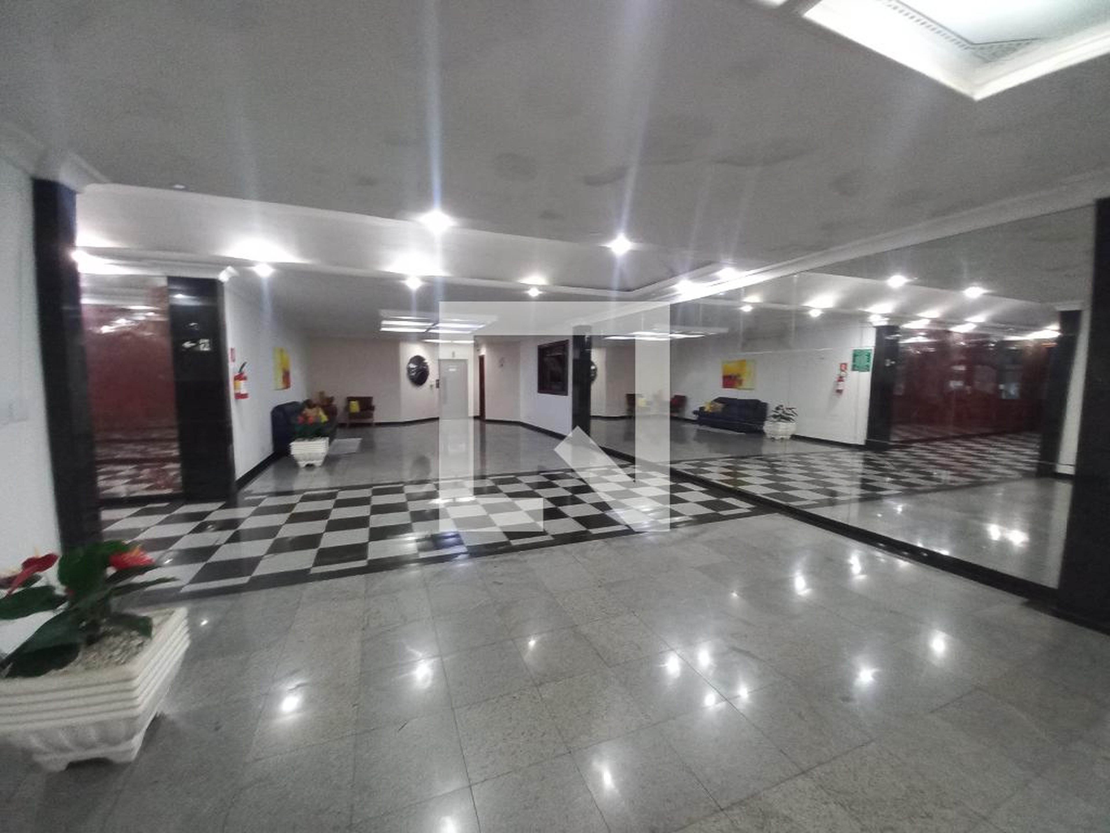 Hall social - sunshine