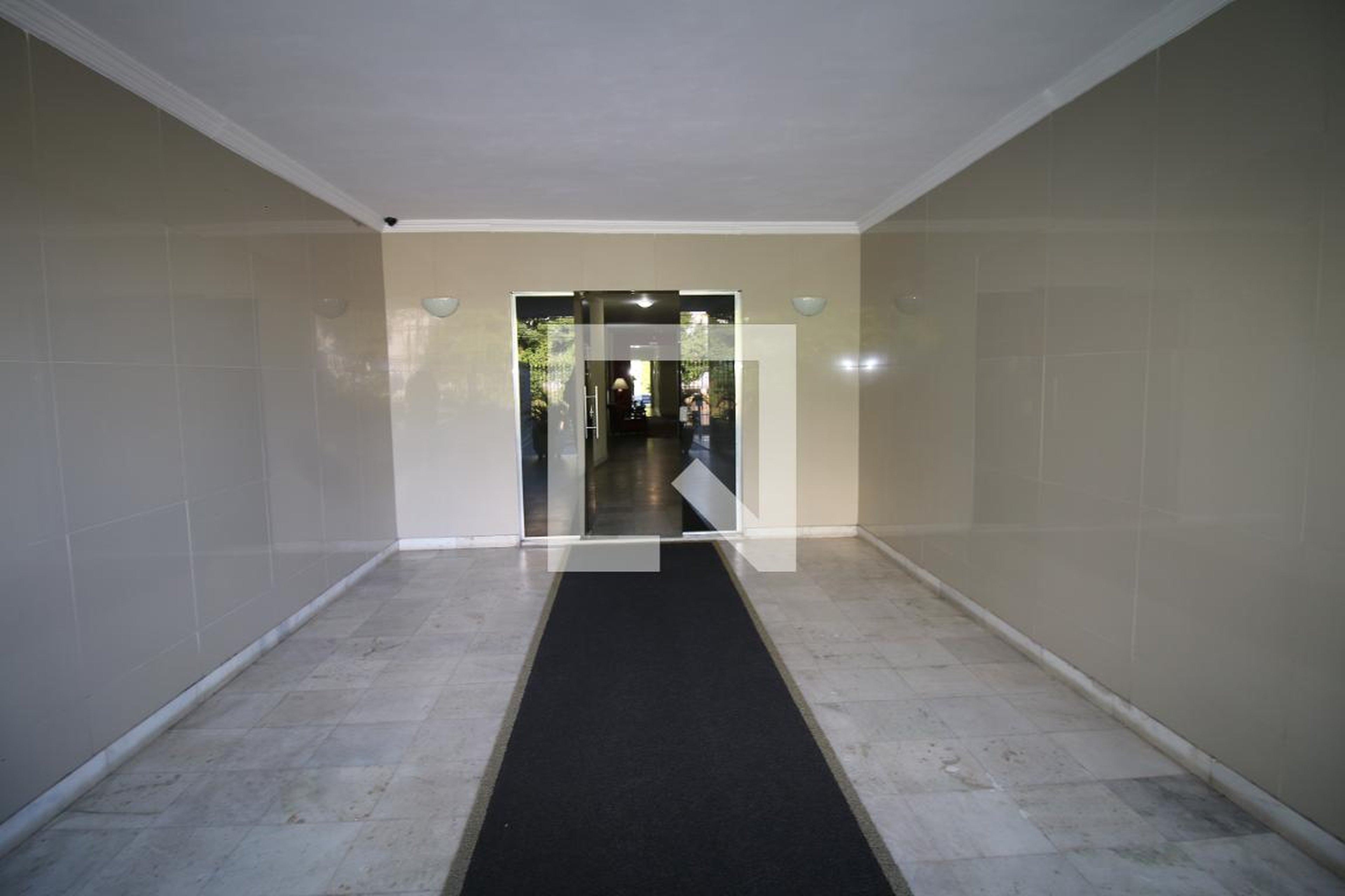 Hall de entrada - Bairro Araujo