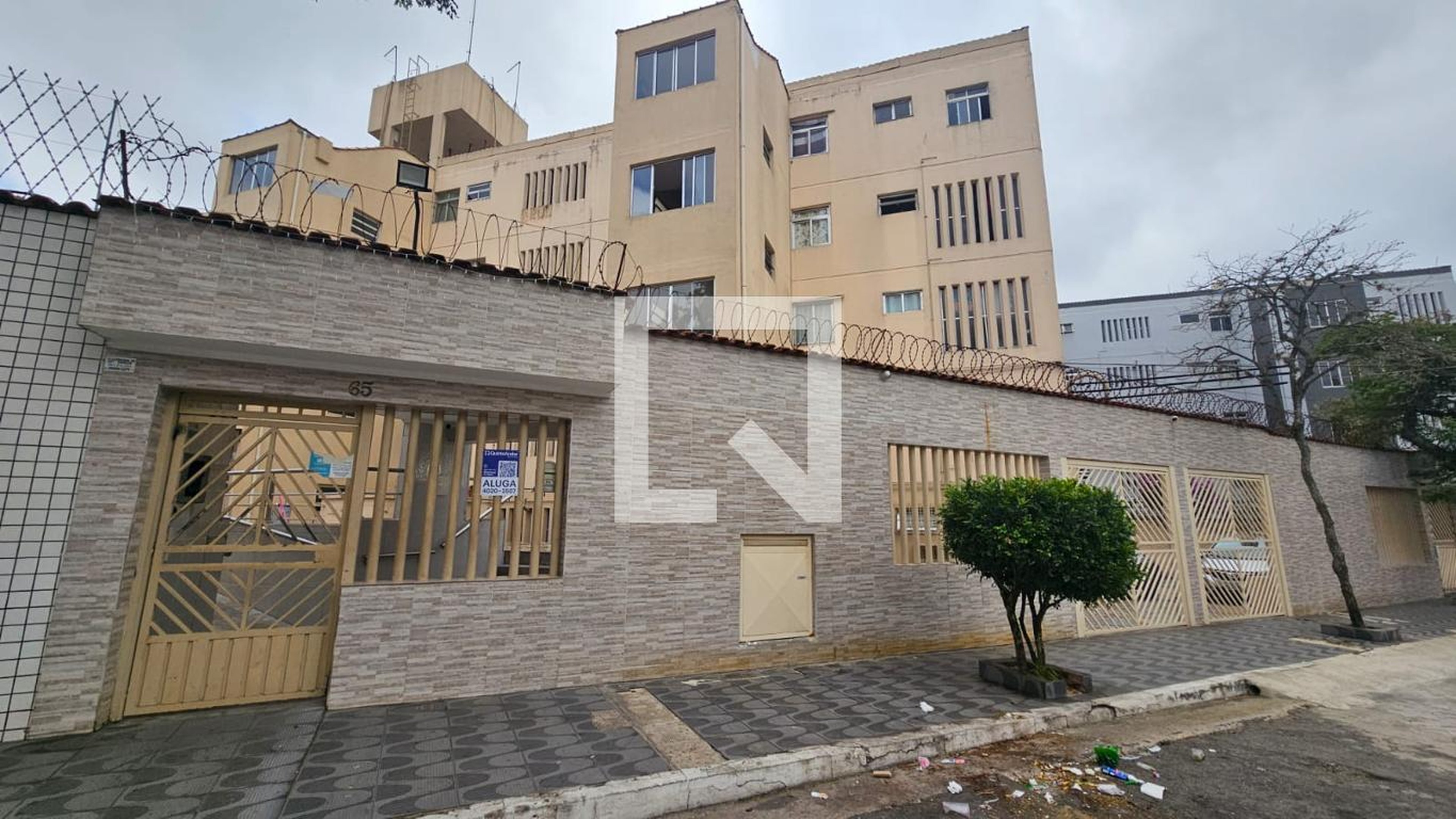 Fachada Condomínio em Rua Padre Bento Lustosa, 65