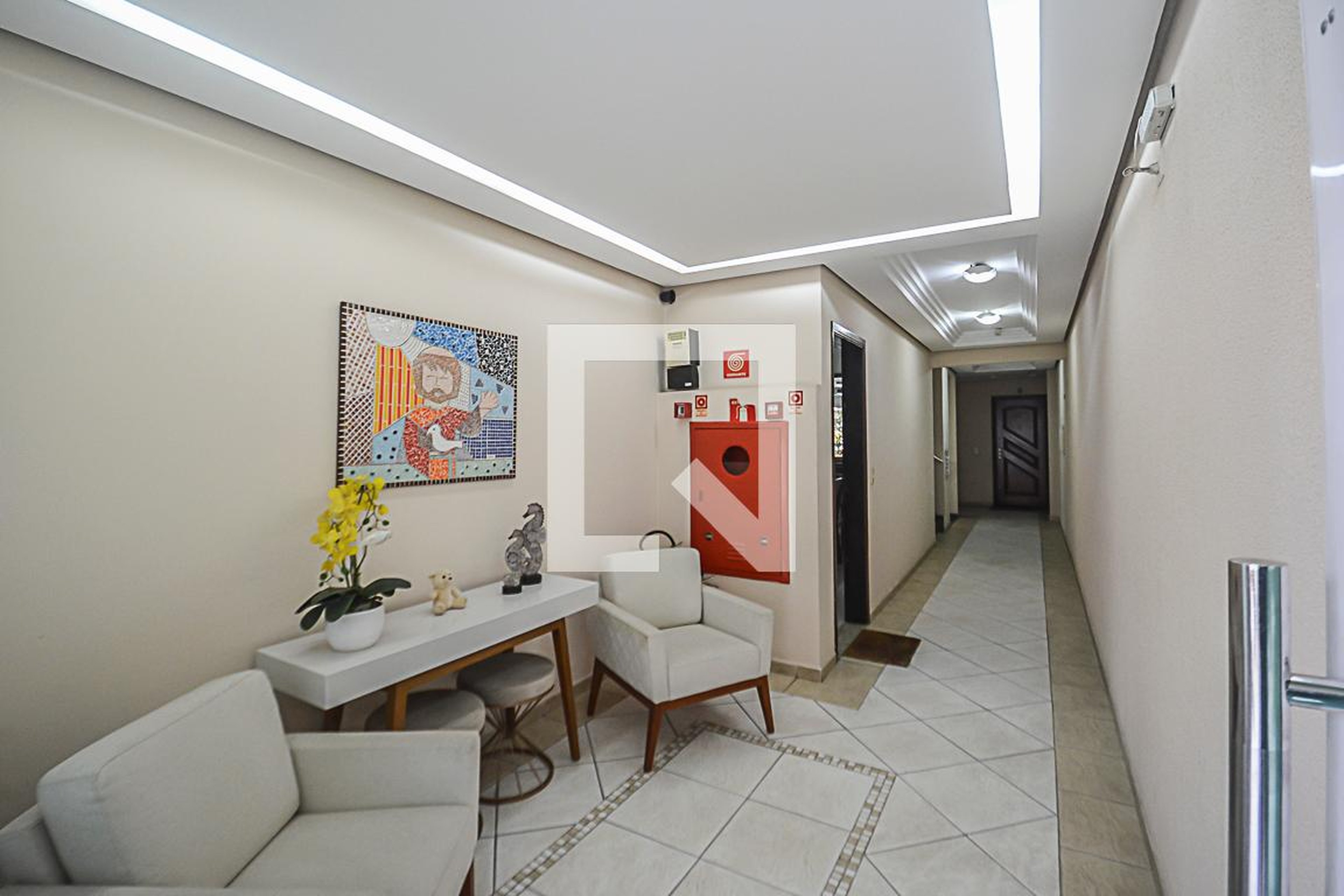 Hall de entrada Condomínio em Rua Duque d'Abruzzo, 90