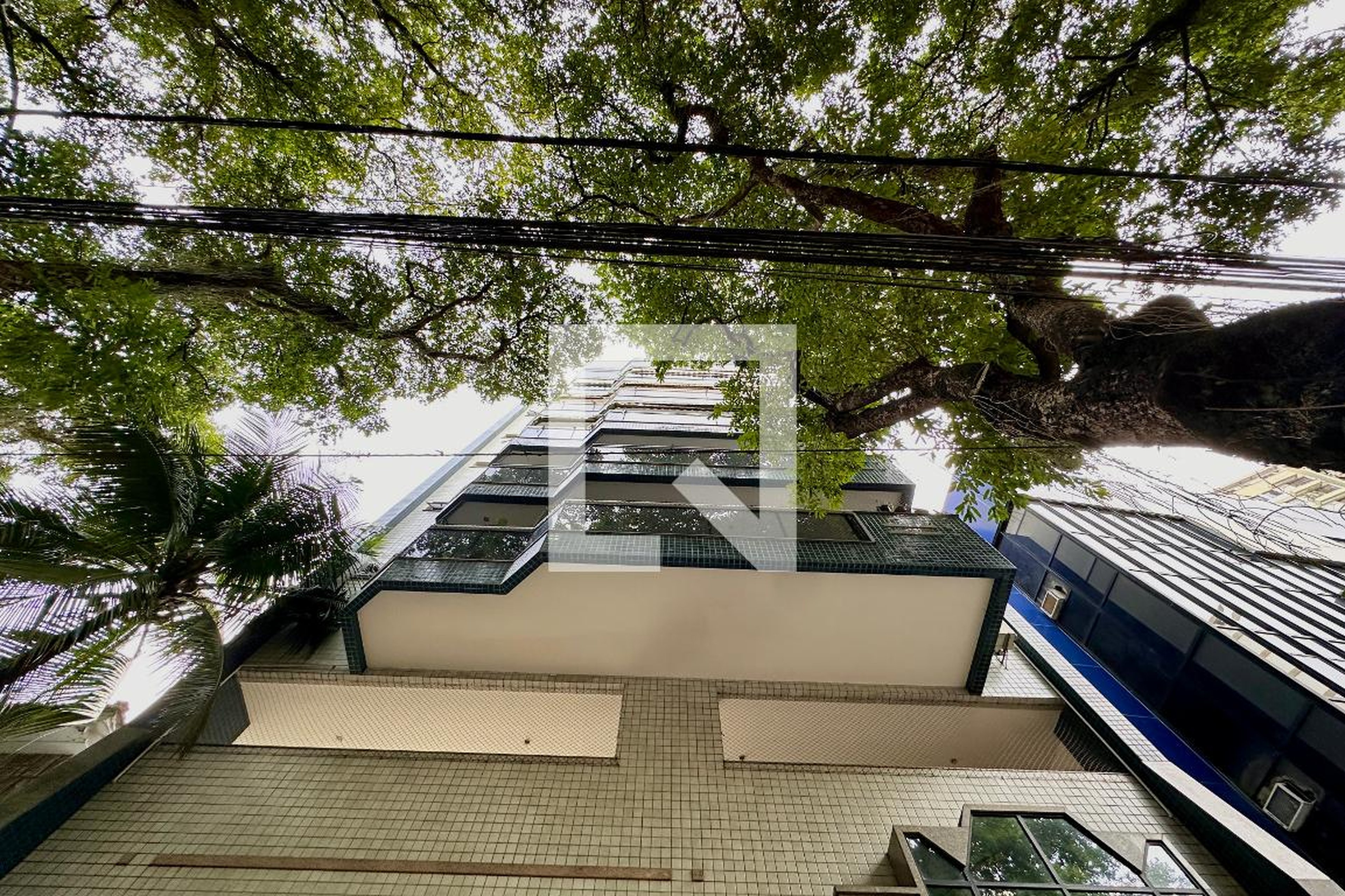 Fachada Condomínio Le Baron