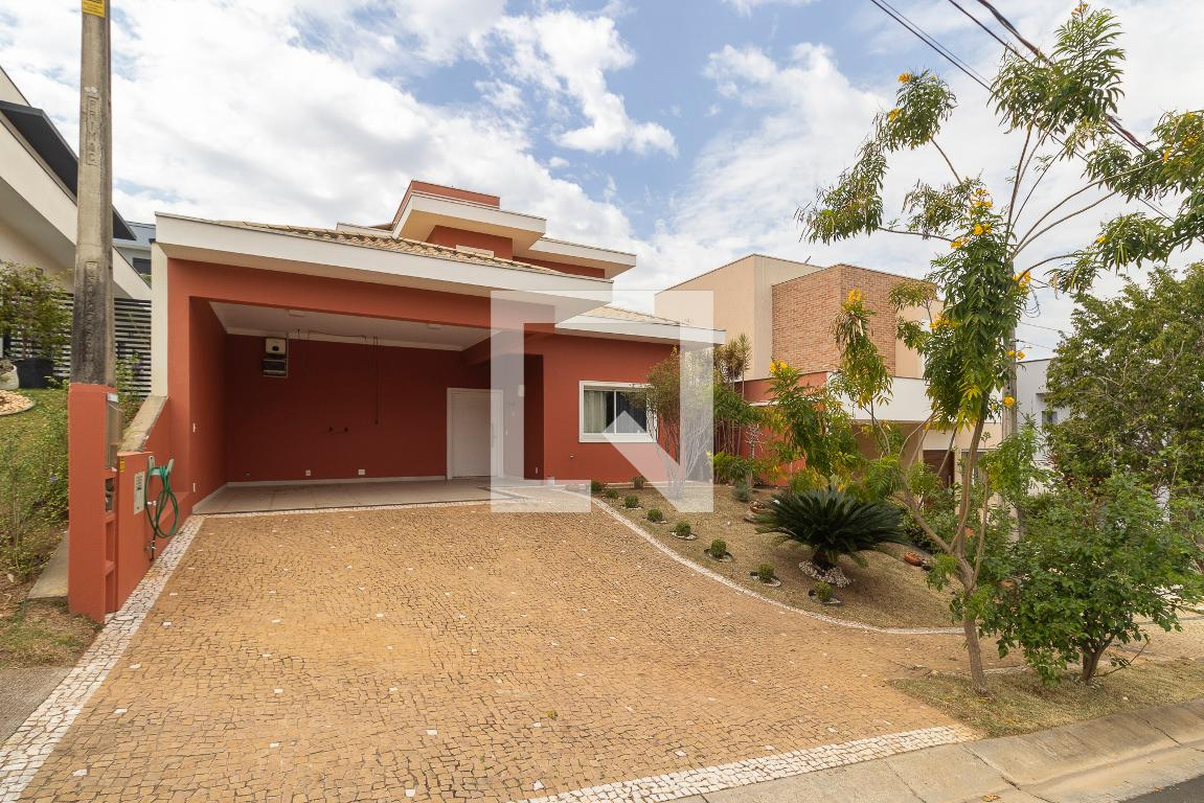 Fachada Condomínio em Rua Francisco Balduino Filho, 52