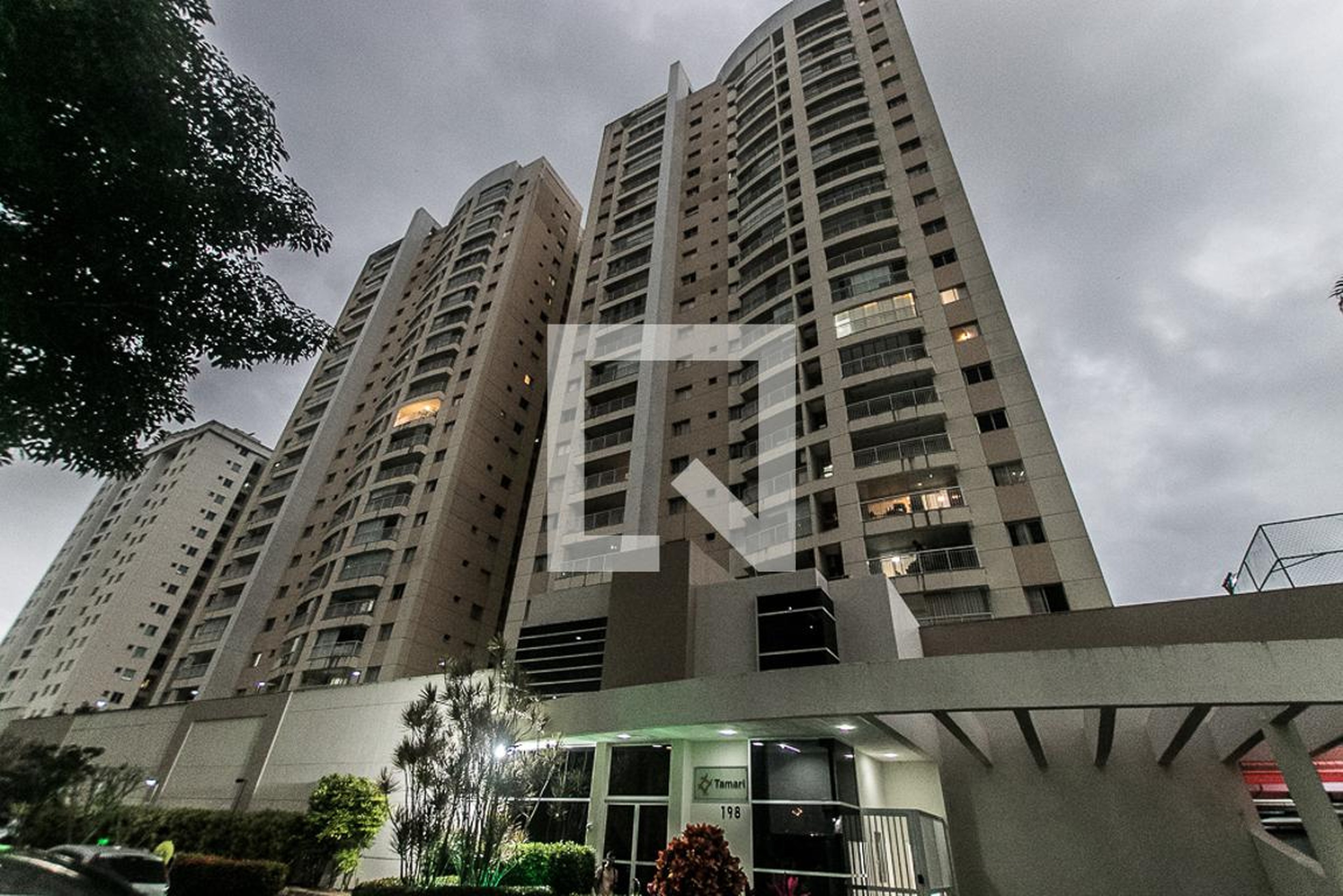 Fachada do Prédio Condomínio Vila Anaiti