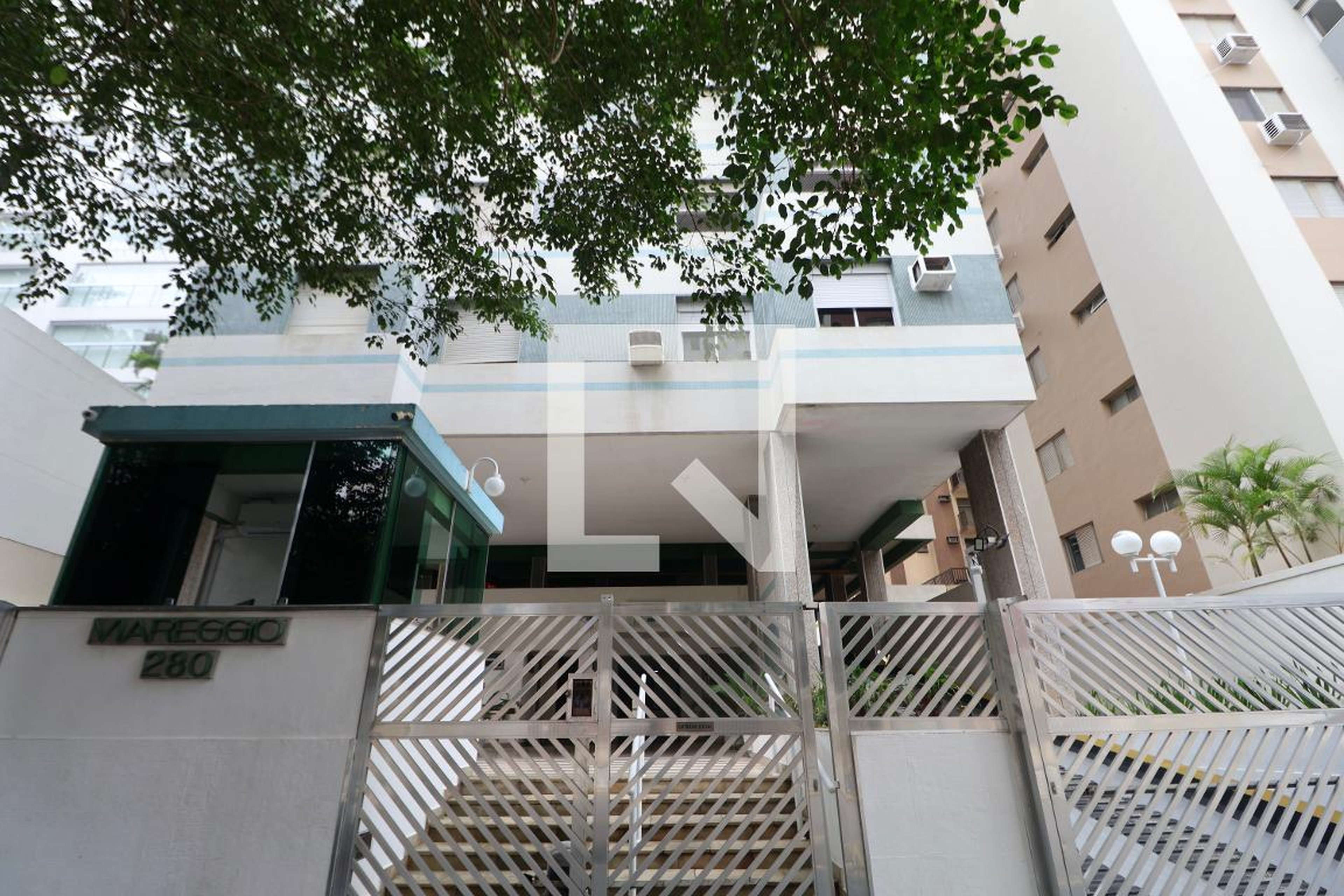 Fachada Condomínio Viarregio