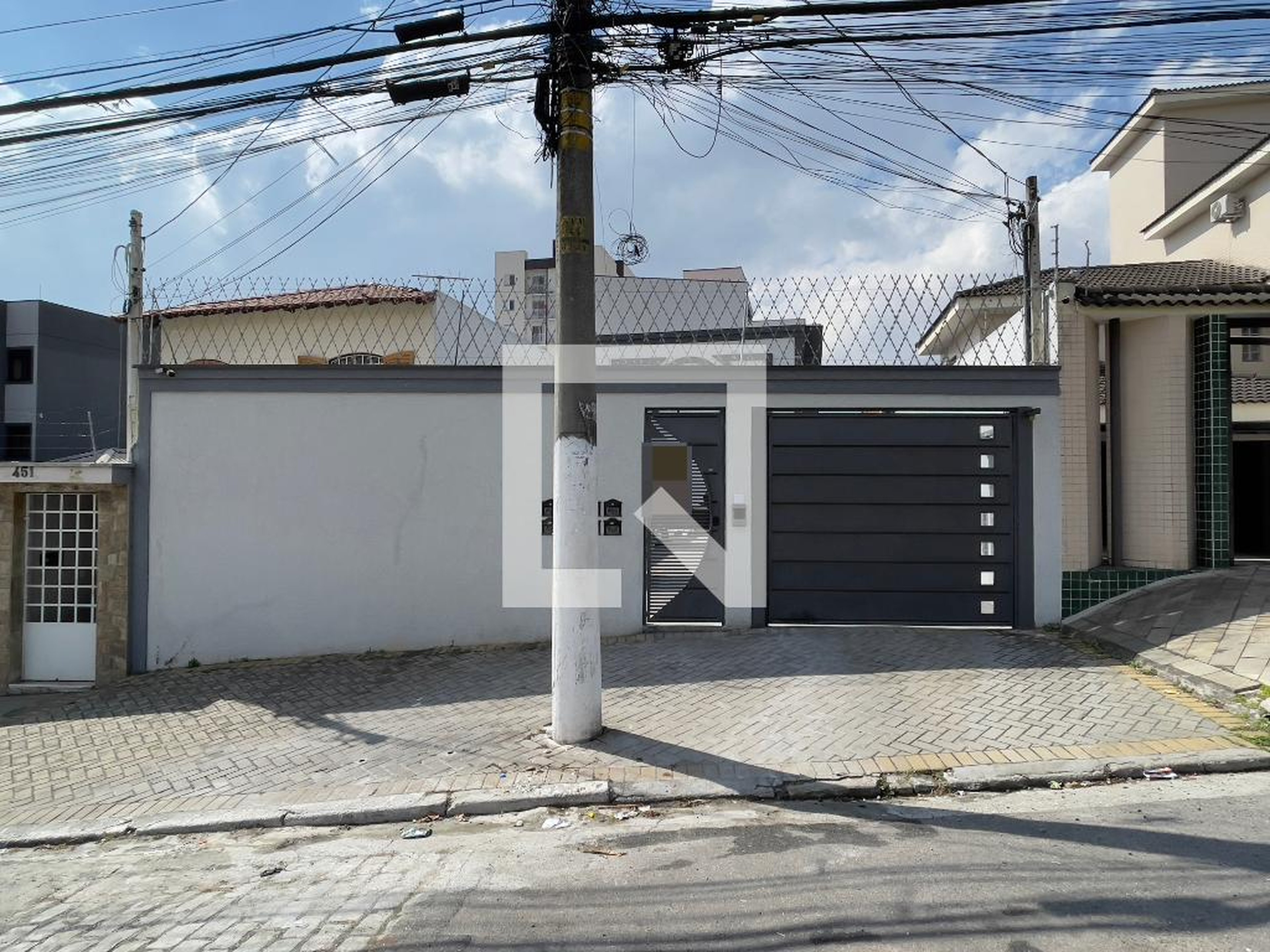 Fachada Condomínio em Rua Marciano Capella, 459