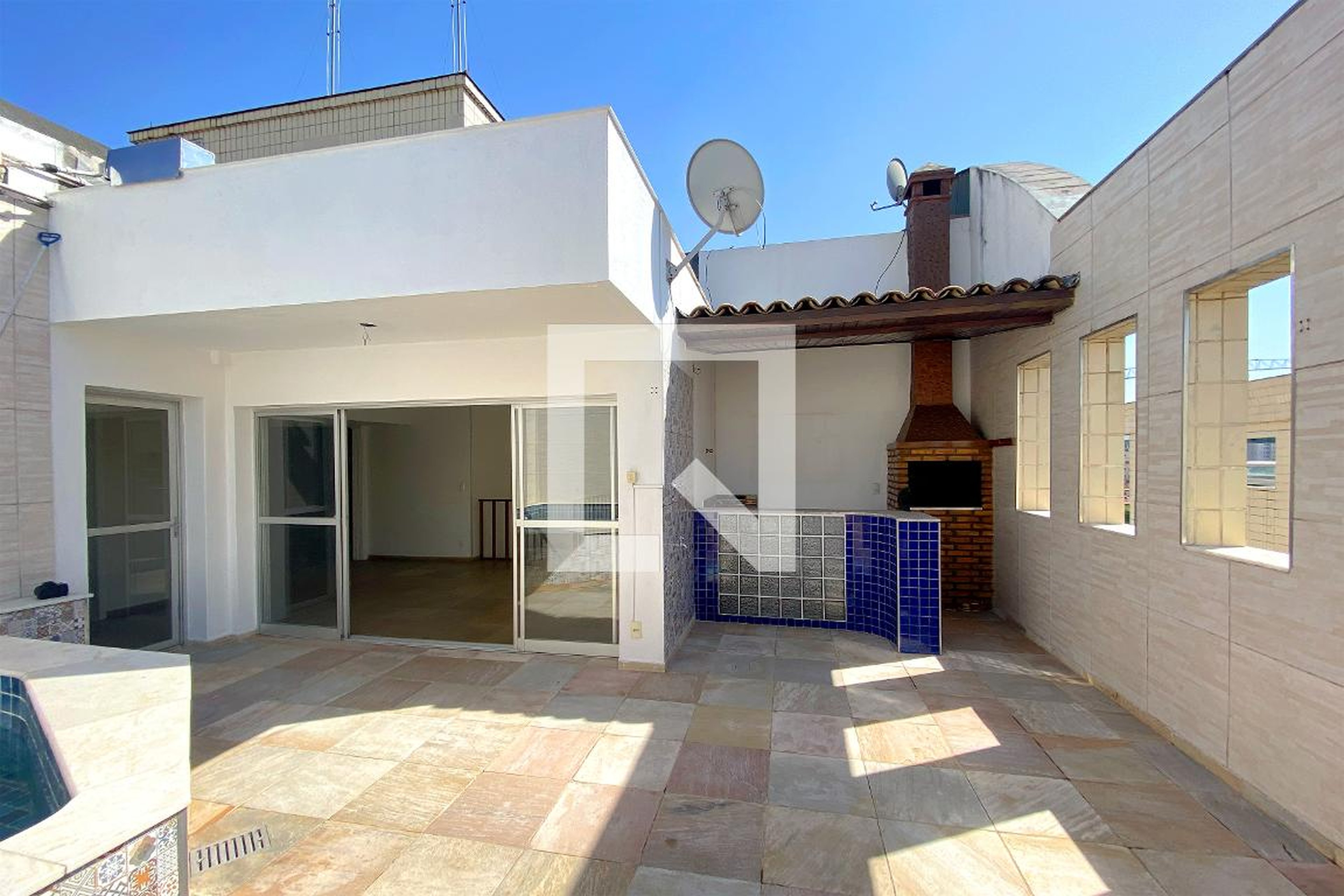 Churrasqueira - Jardim Tropical