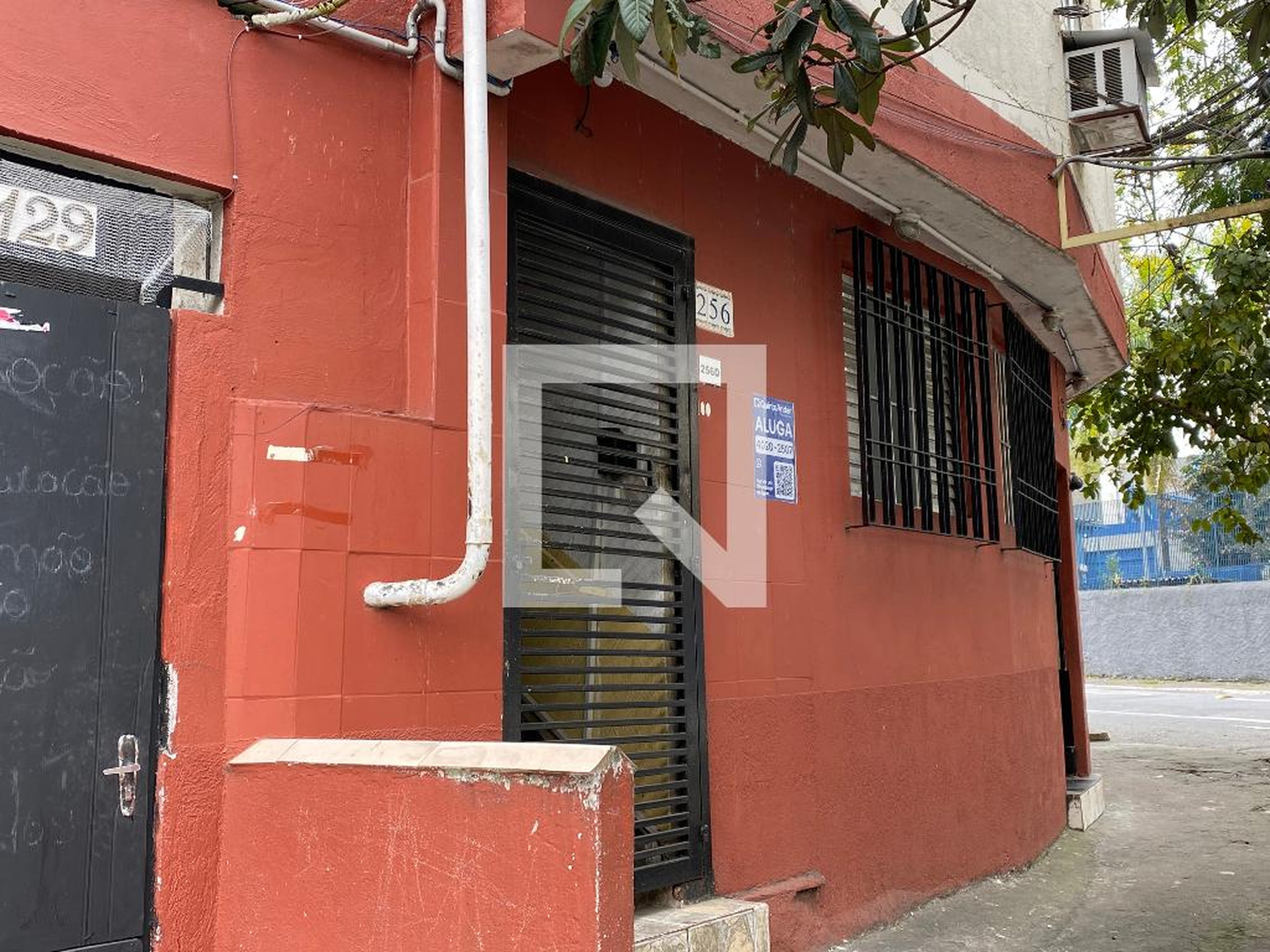 Fachada Condomínio Kitnet