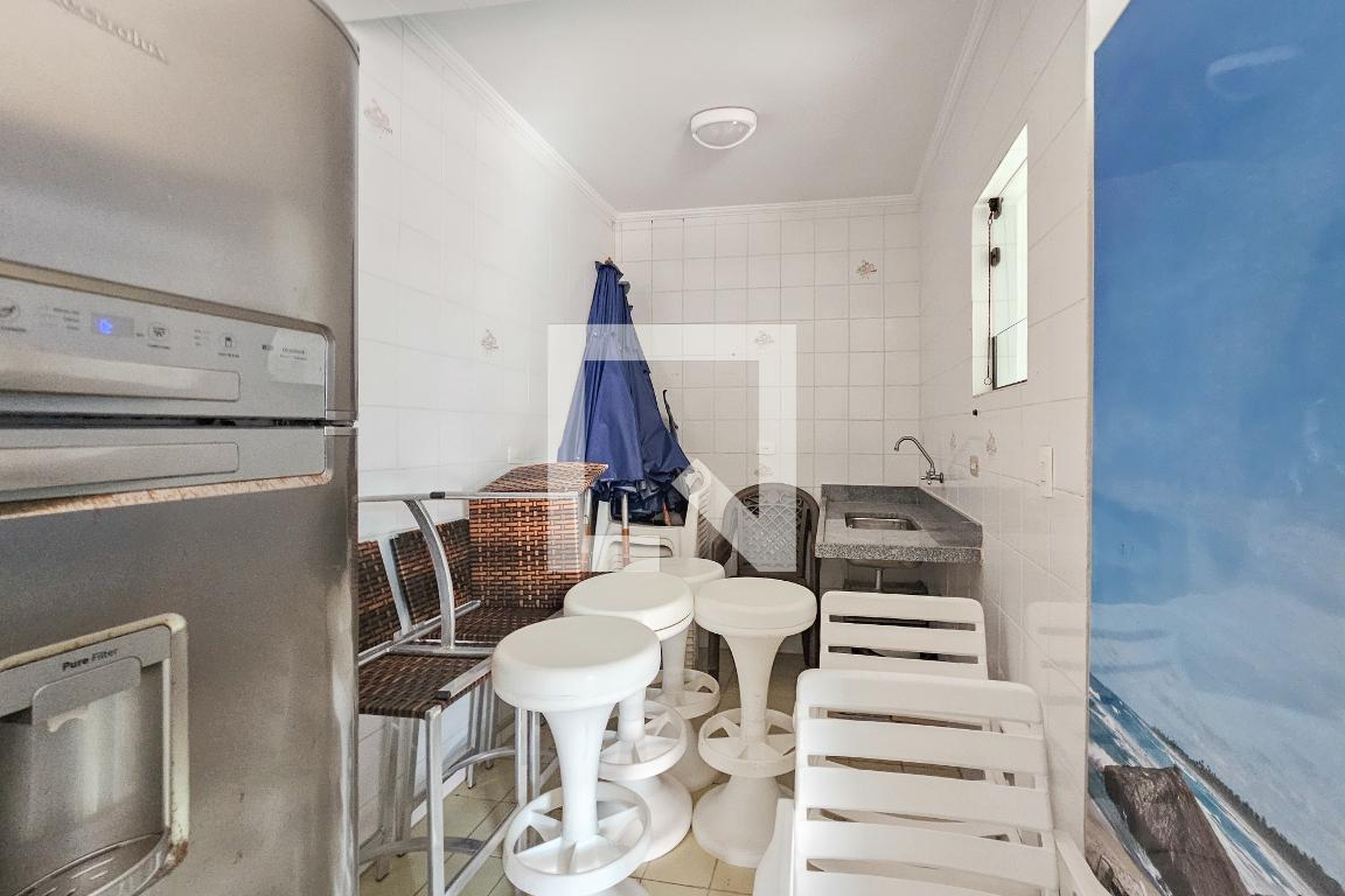 Área Externa Condomínio em Avenida Primo Prieto, 949