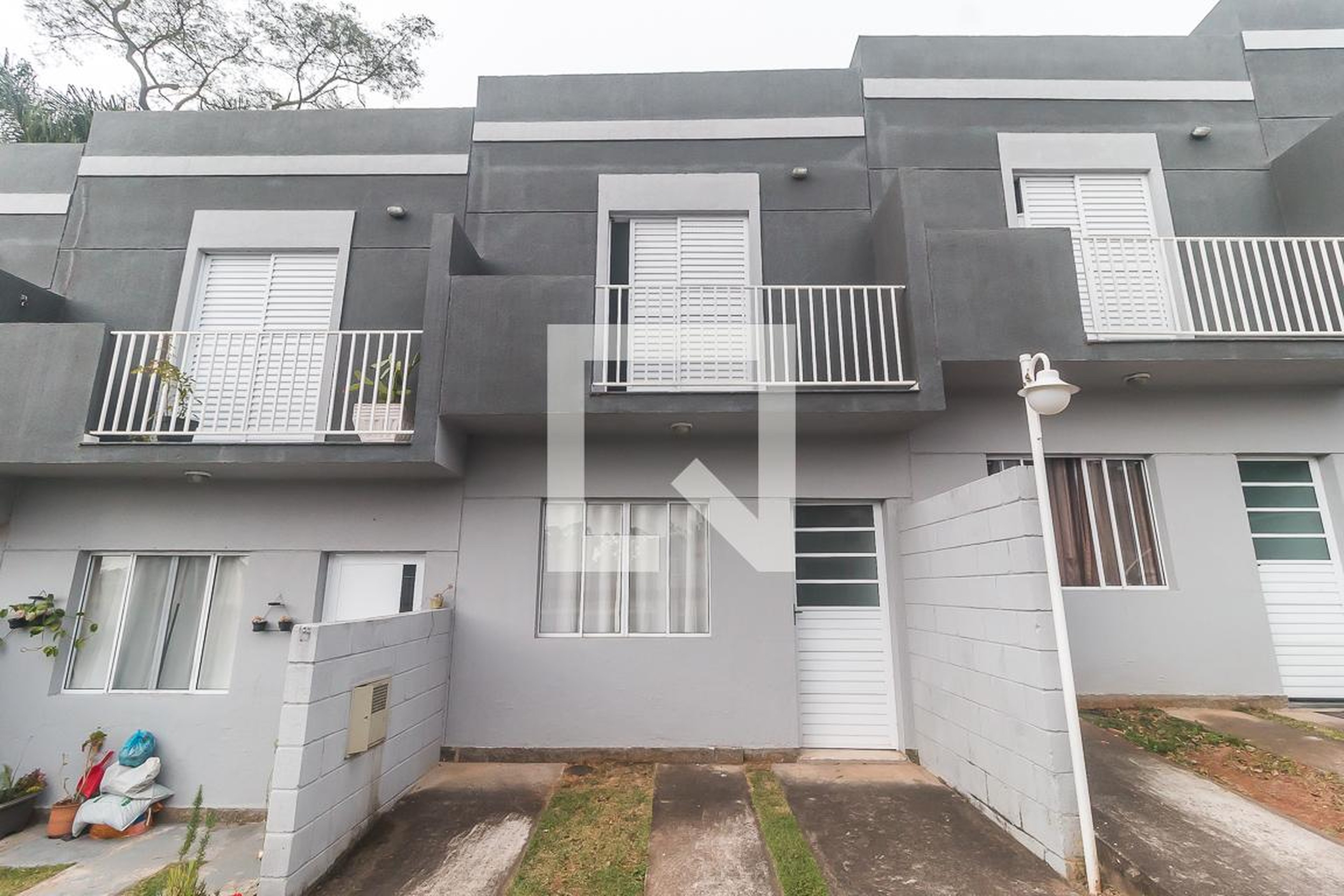 Fachada Condomínio em Rua João Pekny, 115