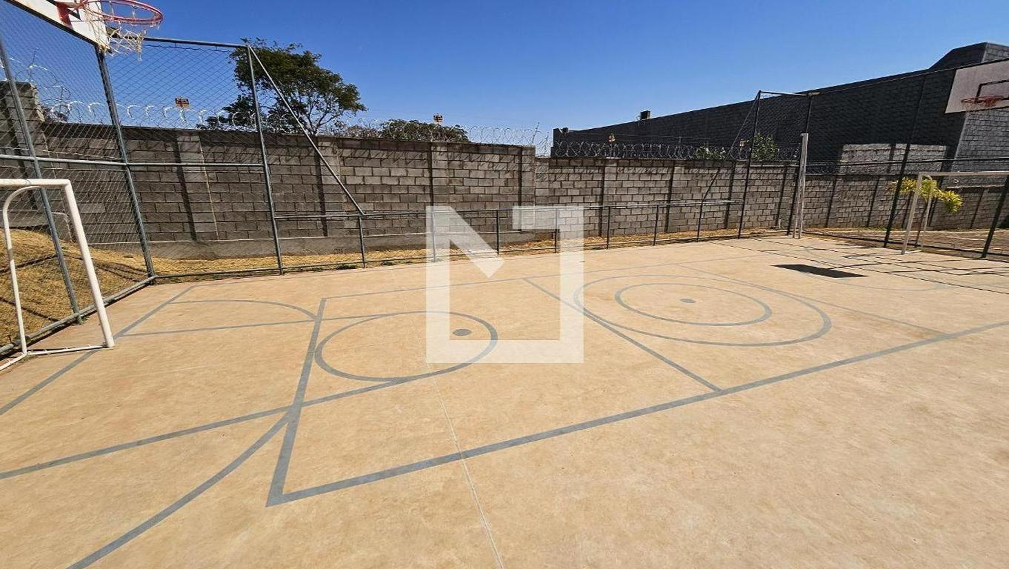 Quadra Esportiva Condomínio em Rua 28 de Setembro, 35