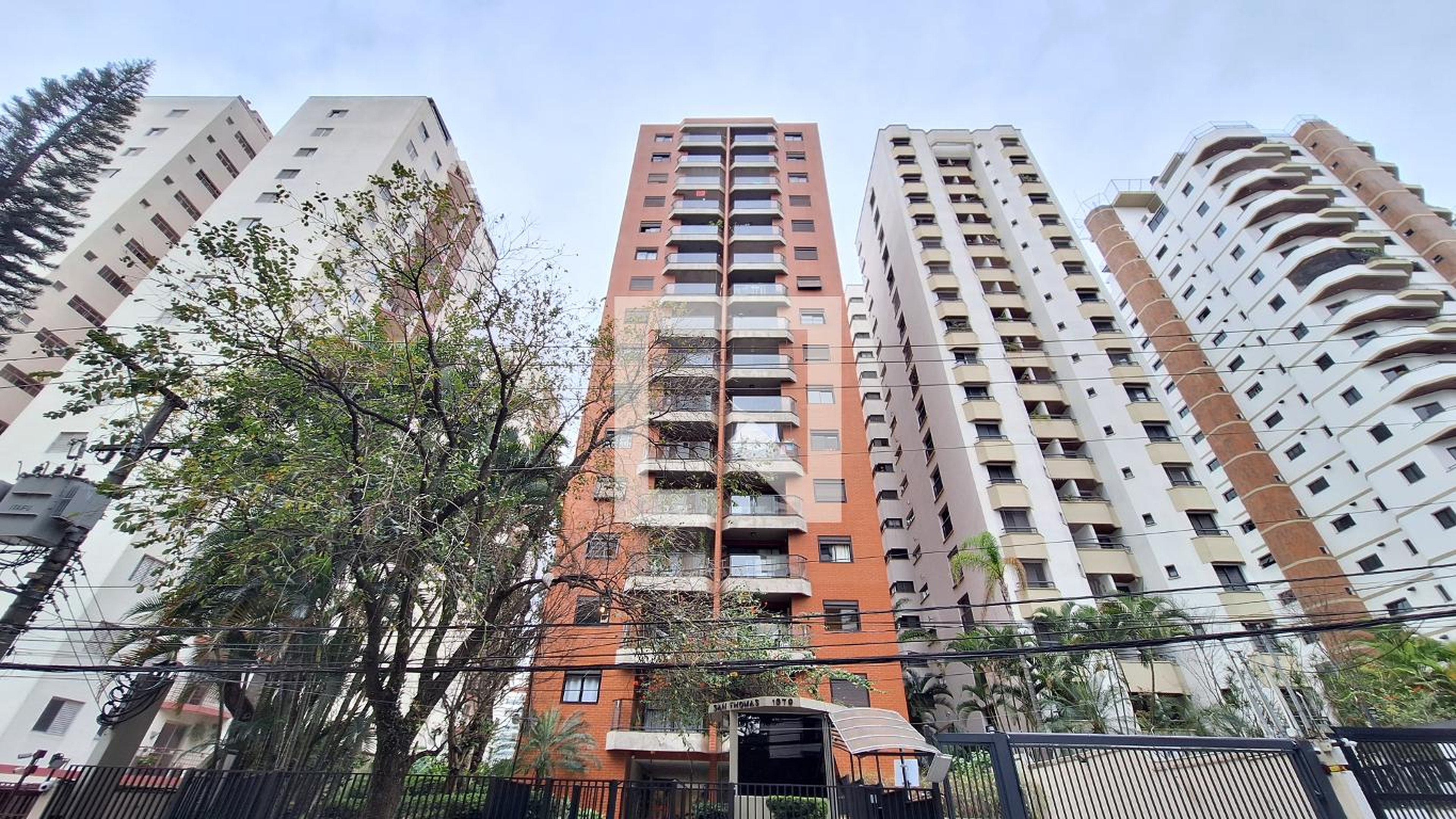 Fachada Condomínio San Thomaz