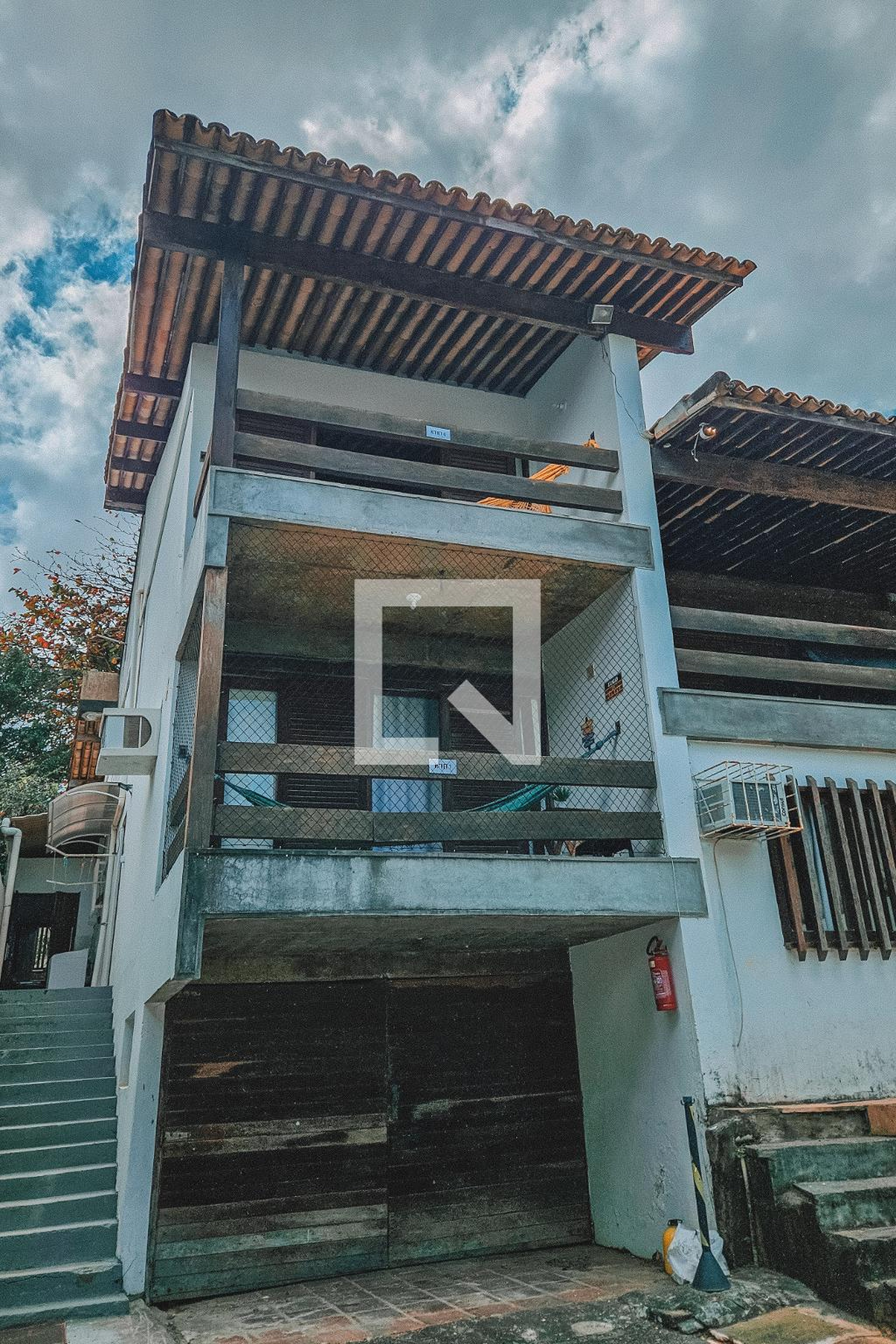 Fachada Condomínio em Rua Hermann Neeser, 123