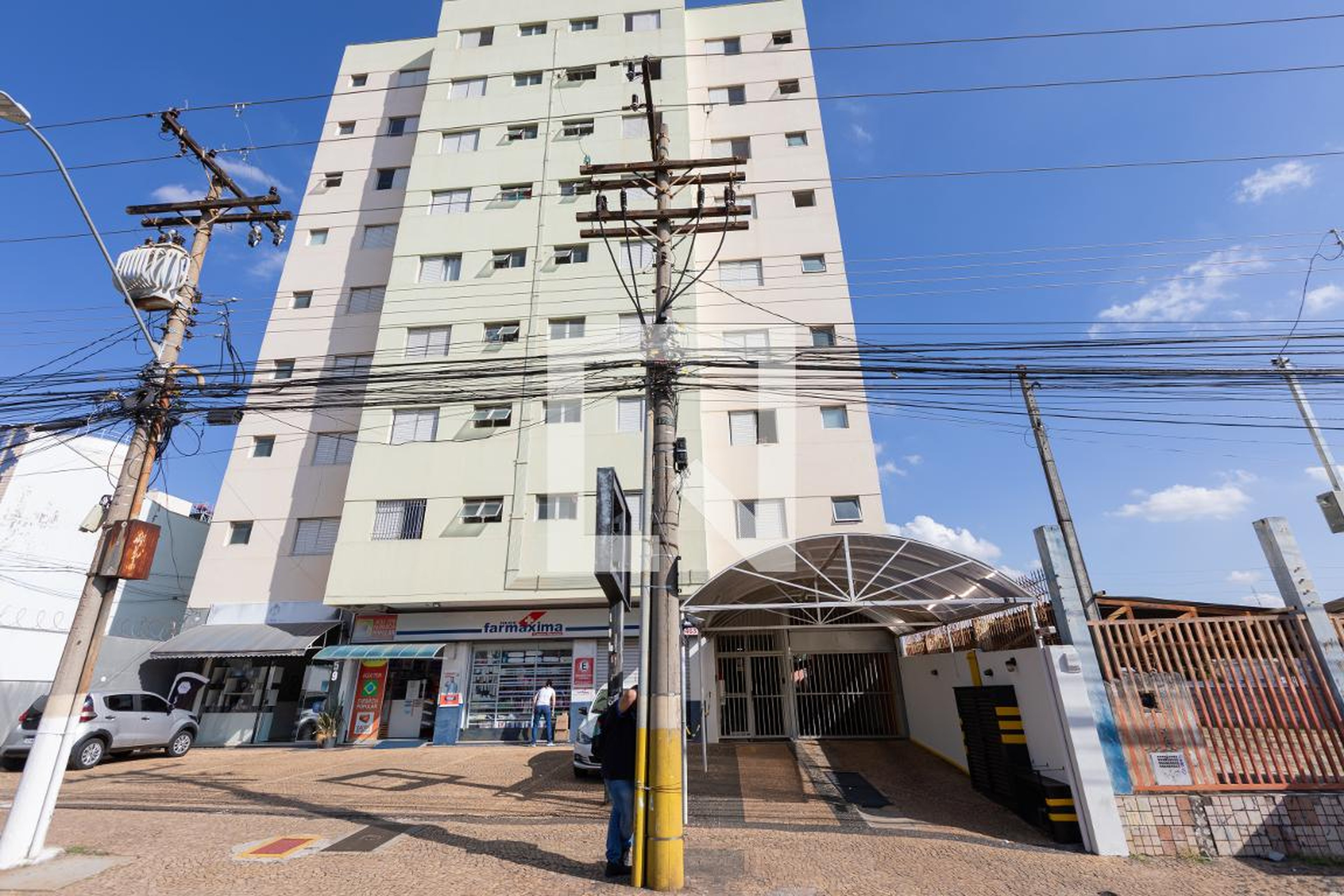 Fachada do Prédio Condomínio Embare