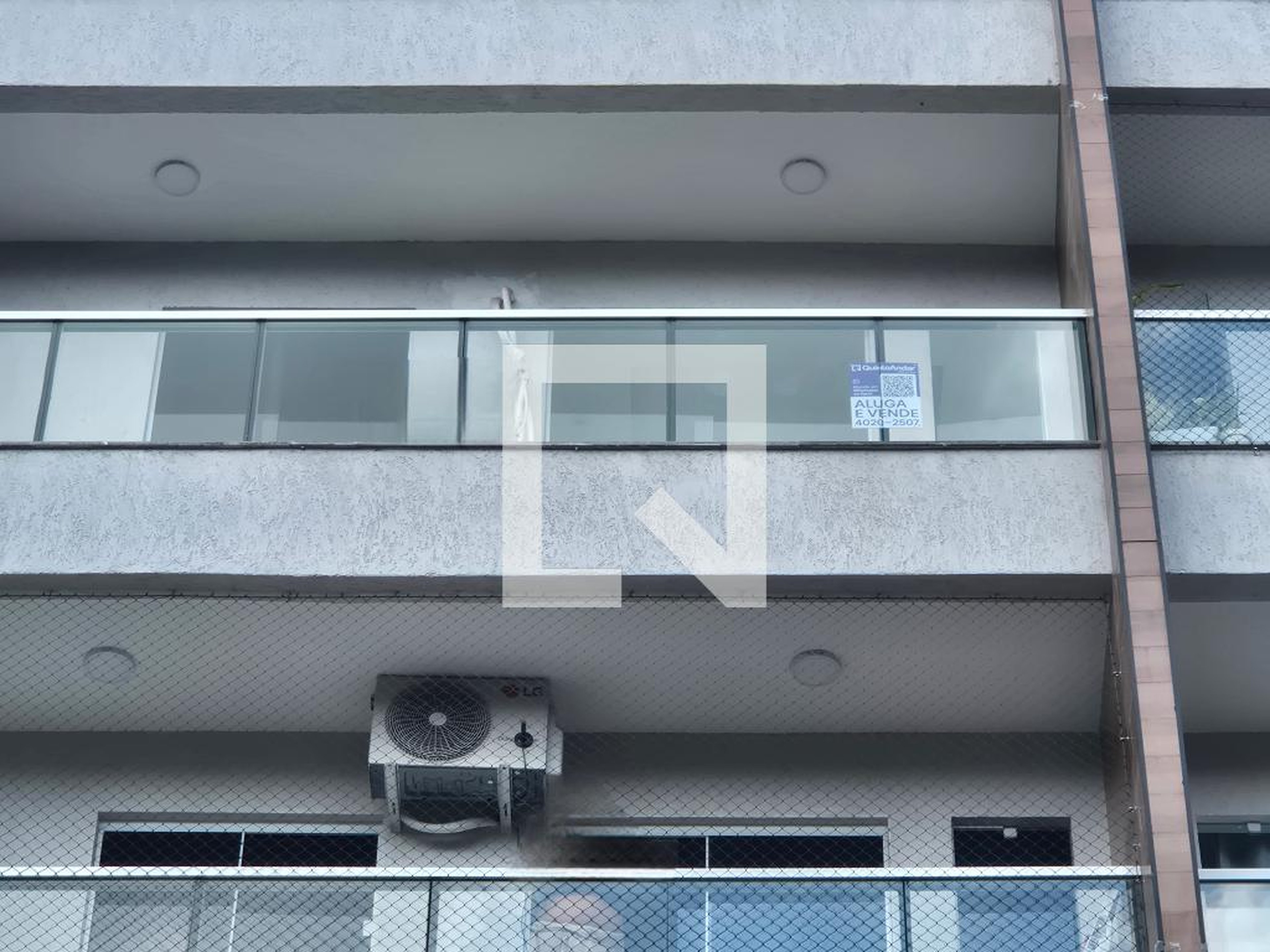 Fachada Condomínio em Rua Flávio de Aquino, 31