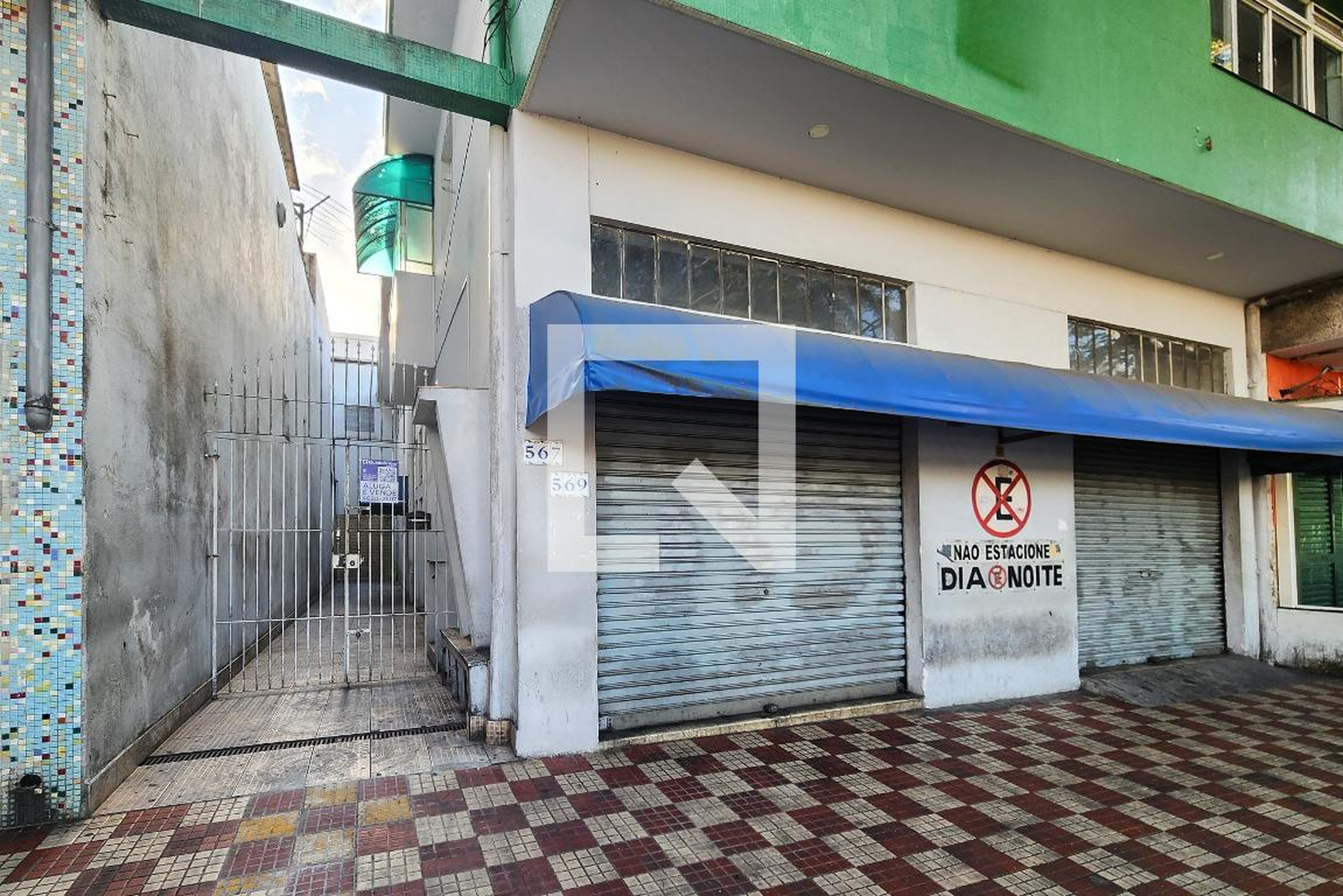 Fachada Condomínio em Rua Mediterrâneo, 567