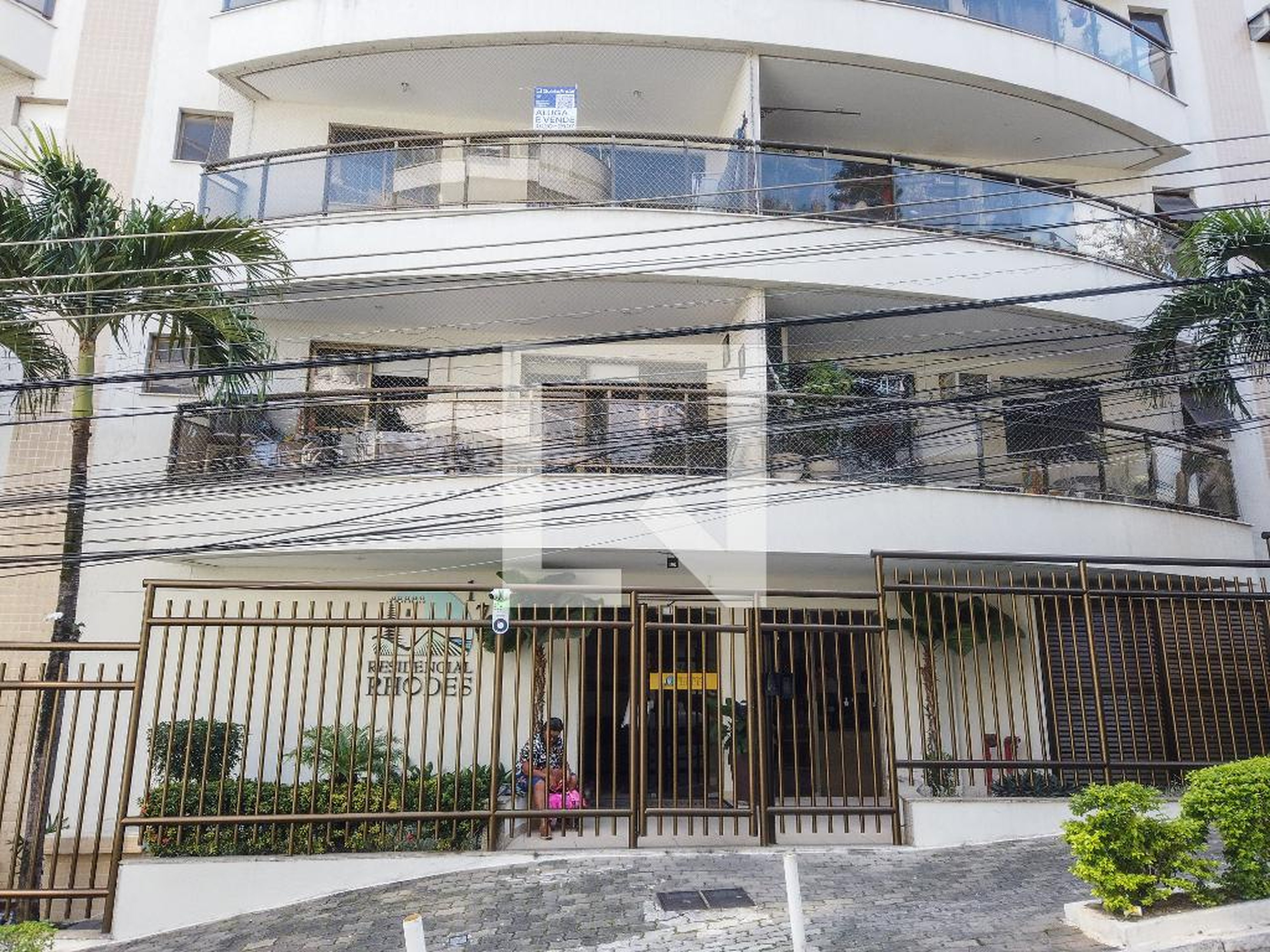 Fachada do Condomínio Condomínio Rhodes