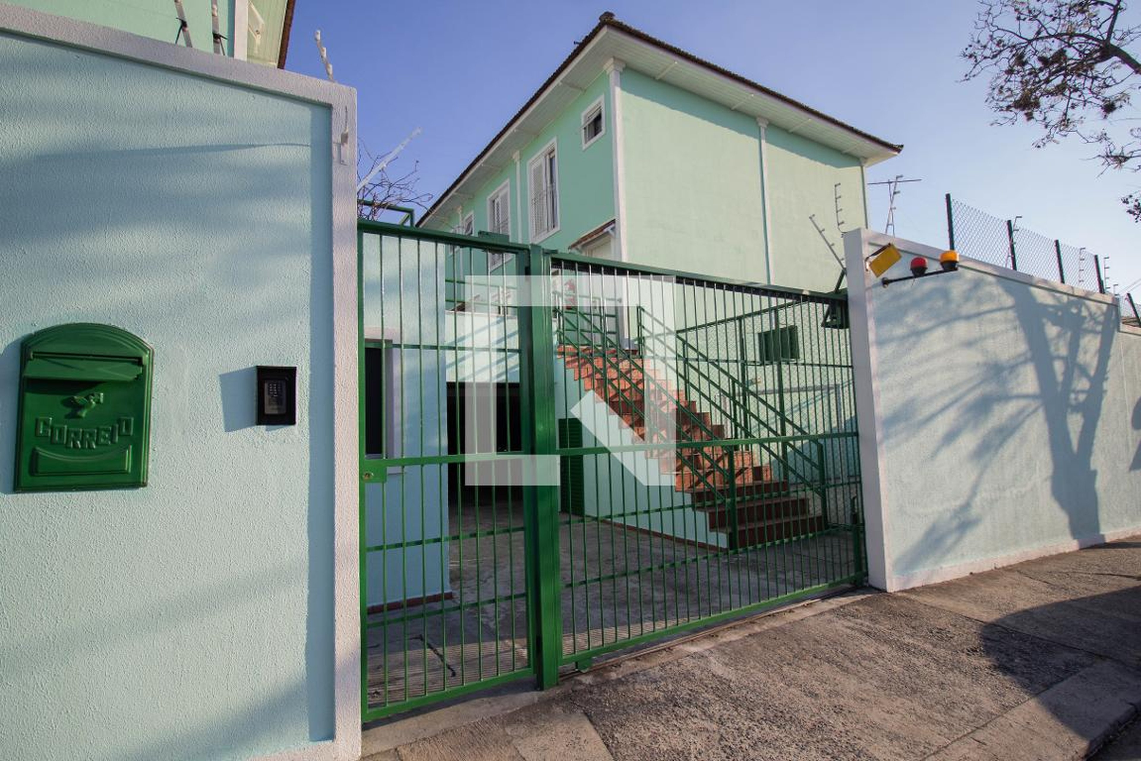 Fachada do Condomínio Condomínio em Rua Ribeirão Vermelho, 537