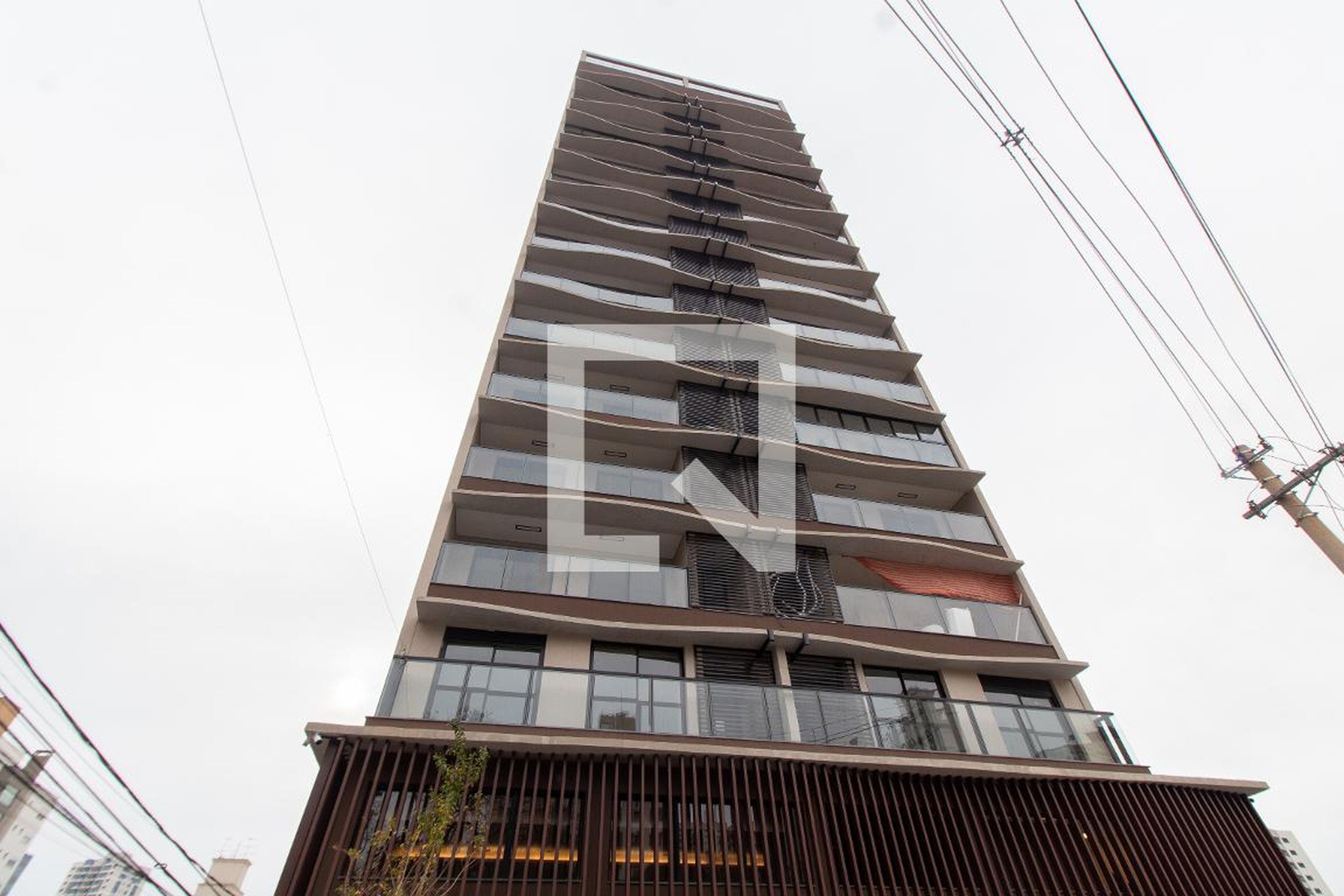 Fachada Condomínio em Rua Doutor Souza Lima, 174