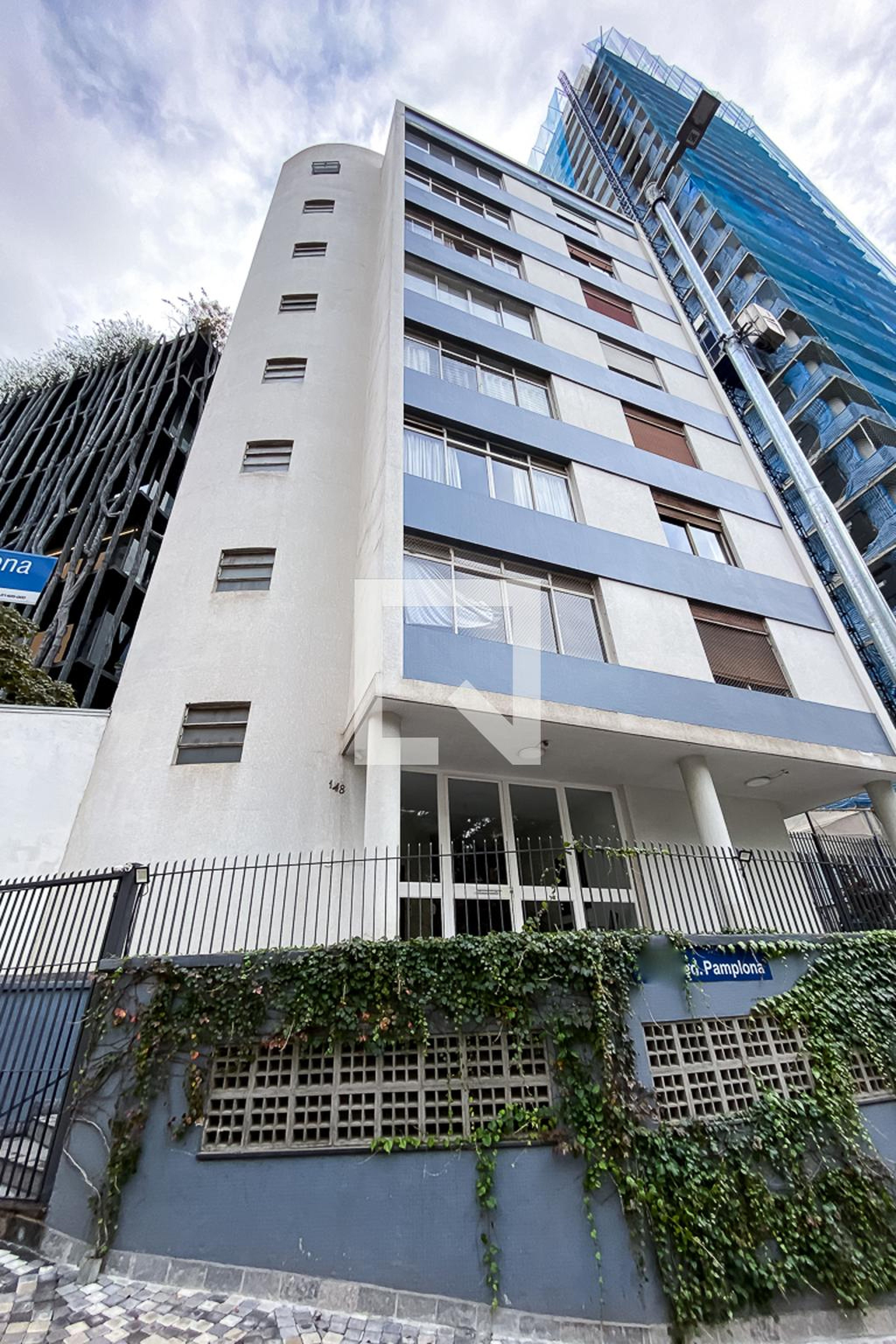 Fachada Condomínio Pamplona