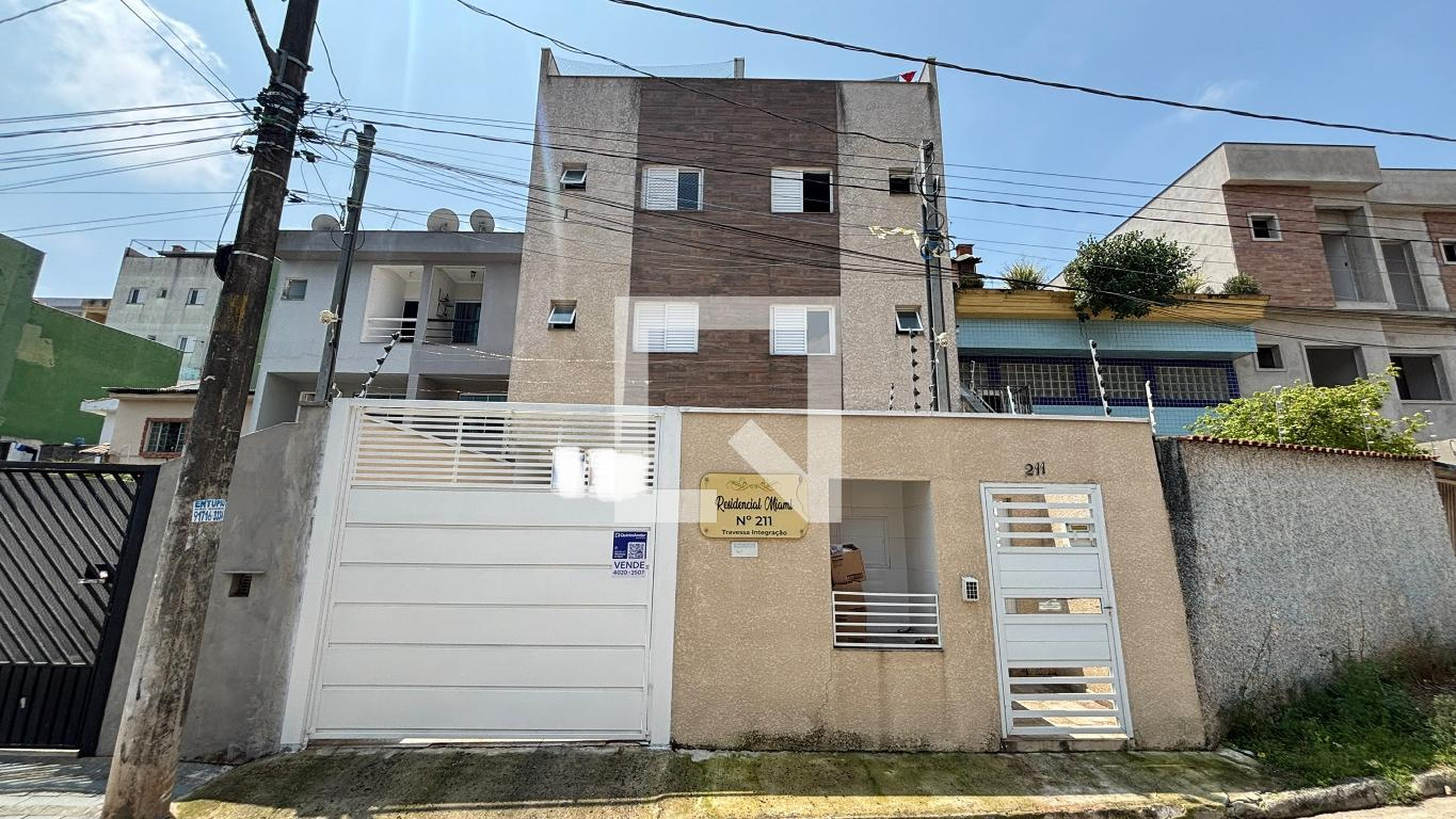 Fachada Condomínio em Travessa Integração, 211