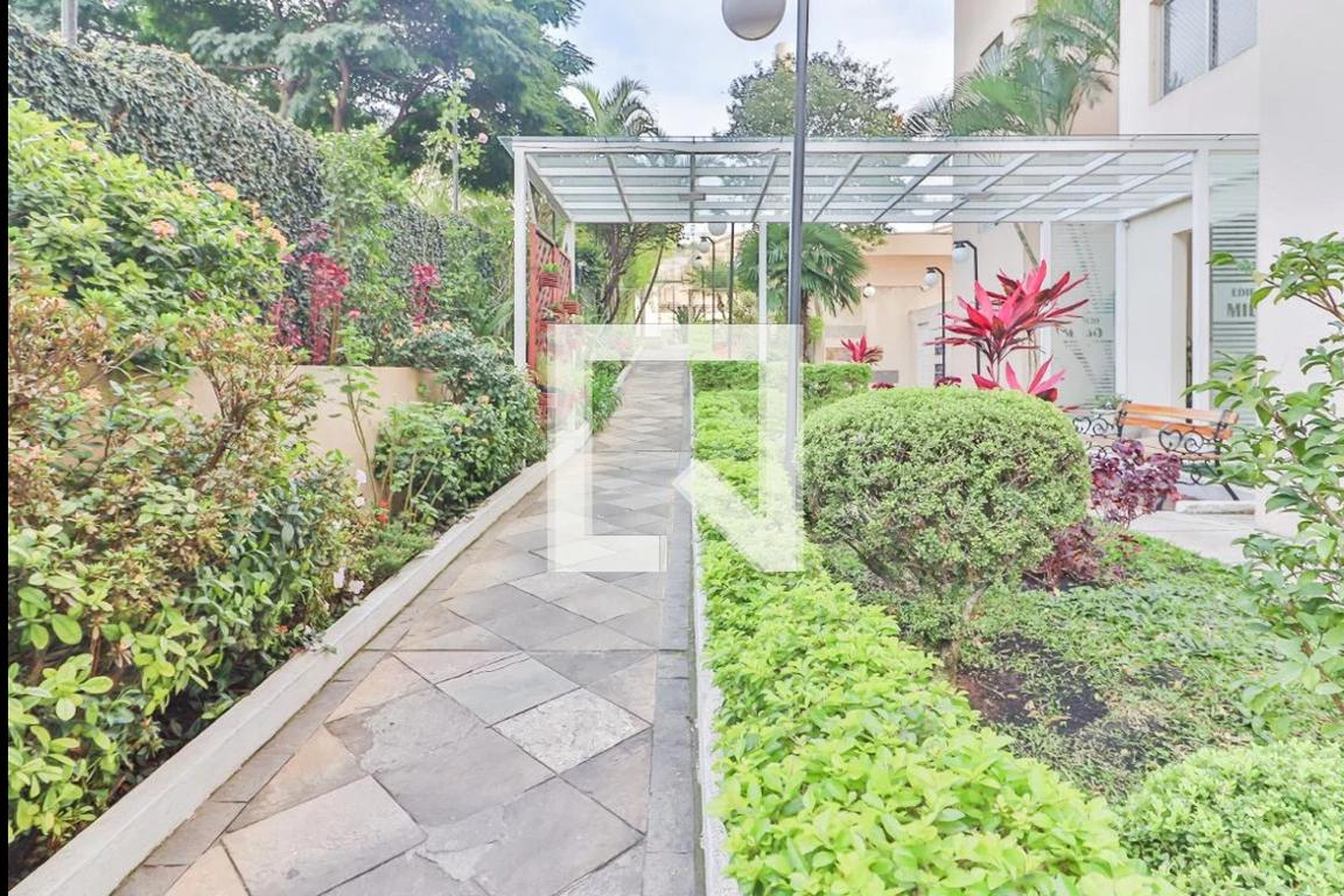 Condomínio - Bolonha