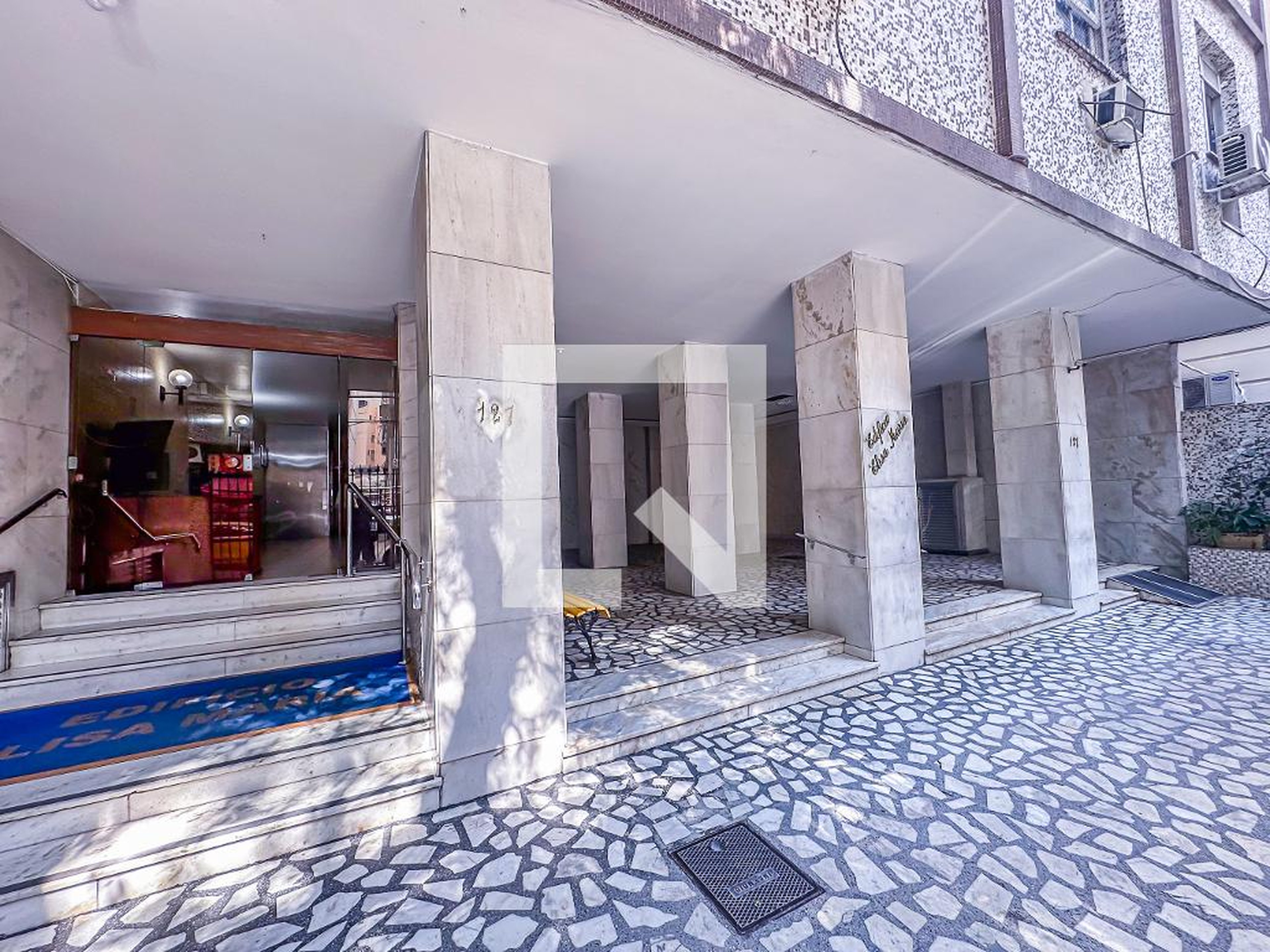 Área comum - Elisa Maria