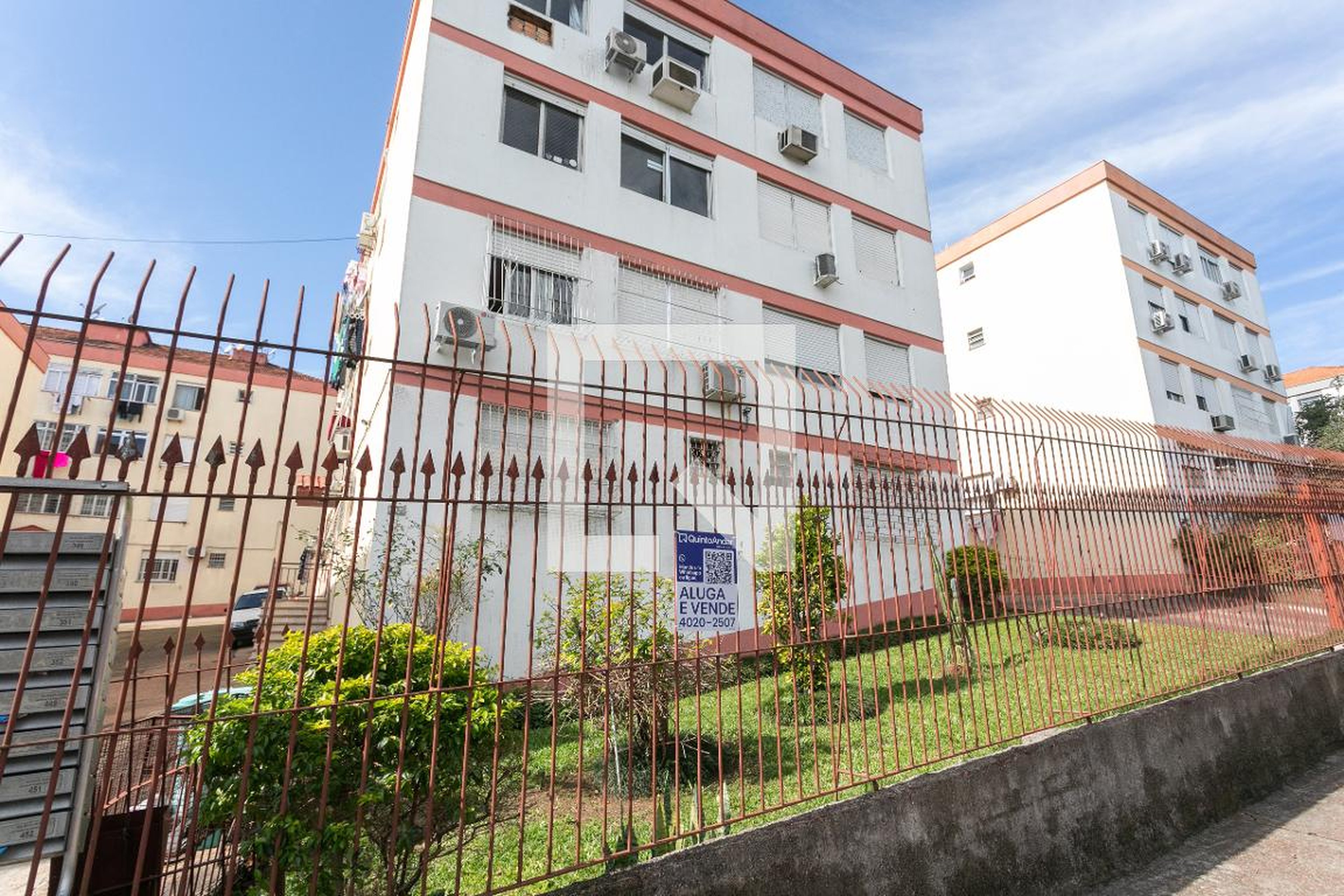 Fachada Condomínio em Rua Sargento Silvio Delmar Hollenbach, 230