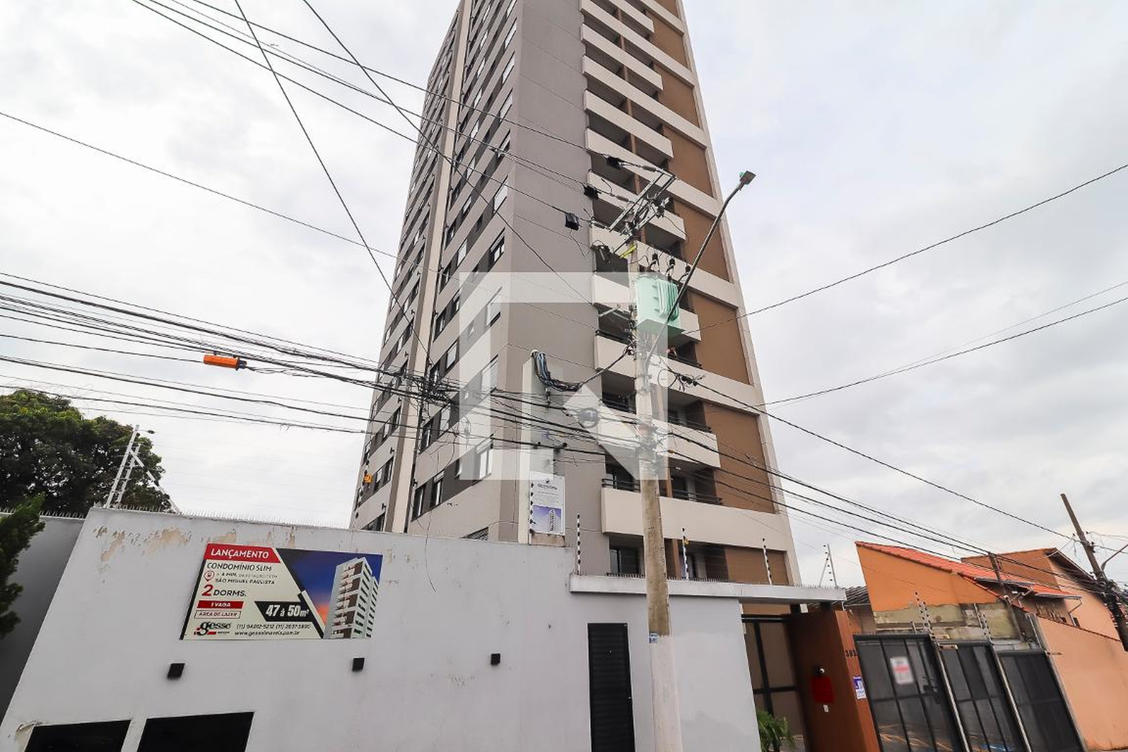 Fachada Condomínio Slim