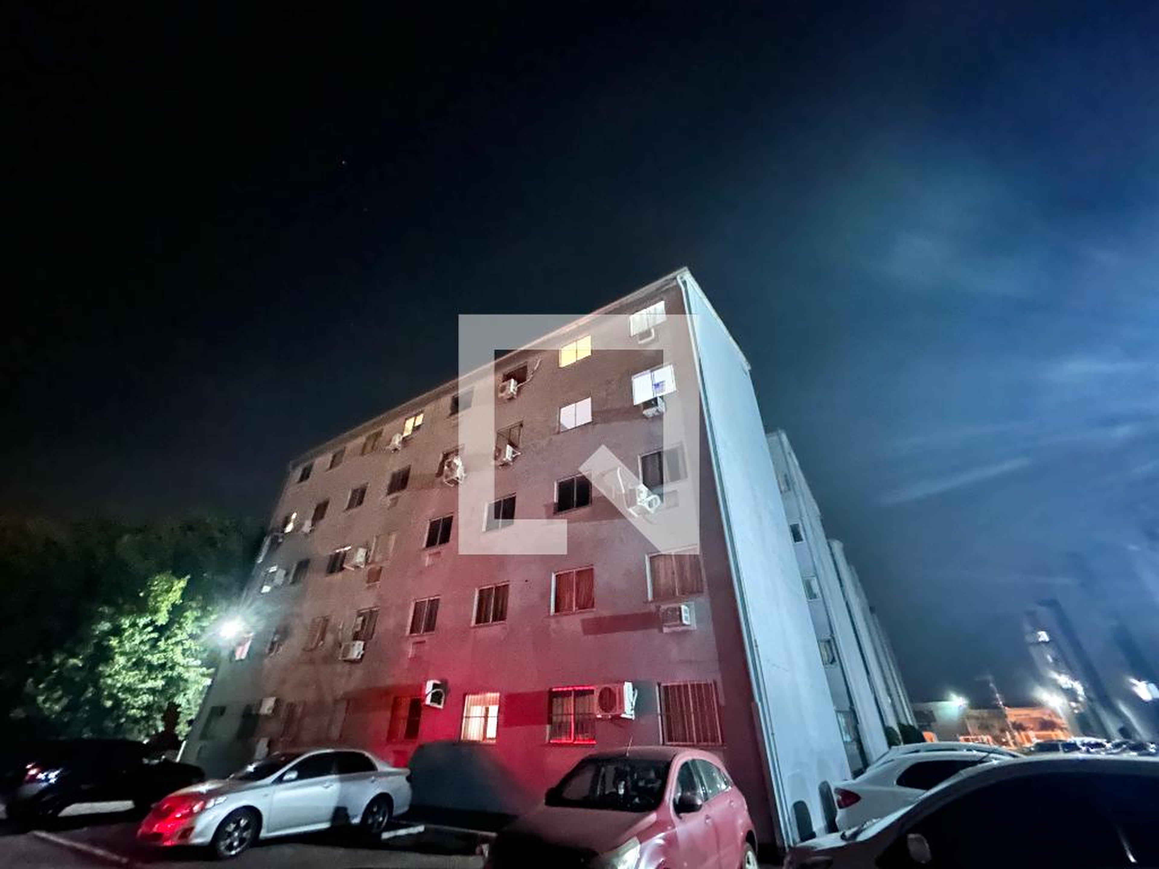 Fachada Condomínio em Rua Flamarion, 201