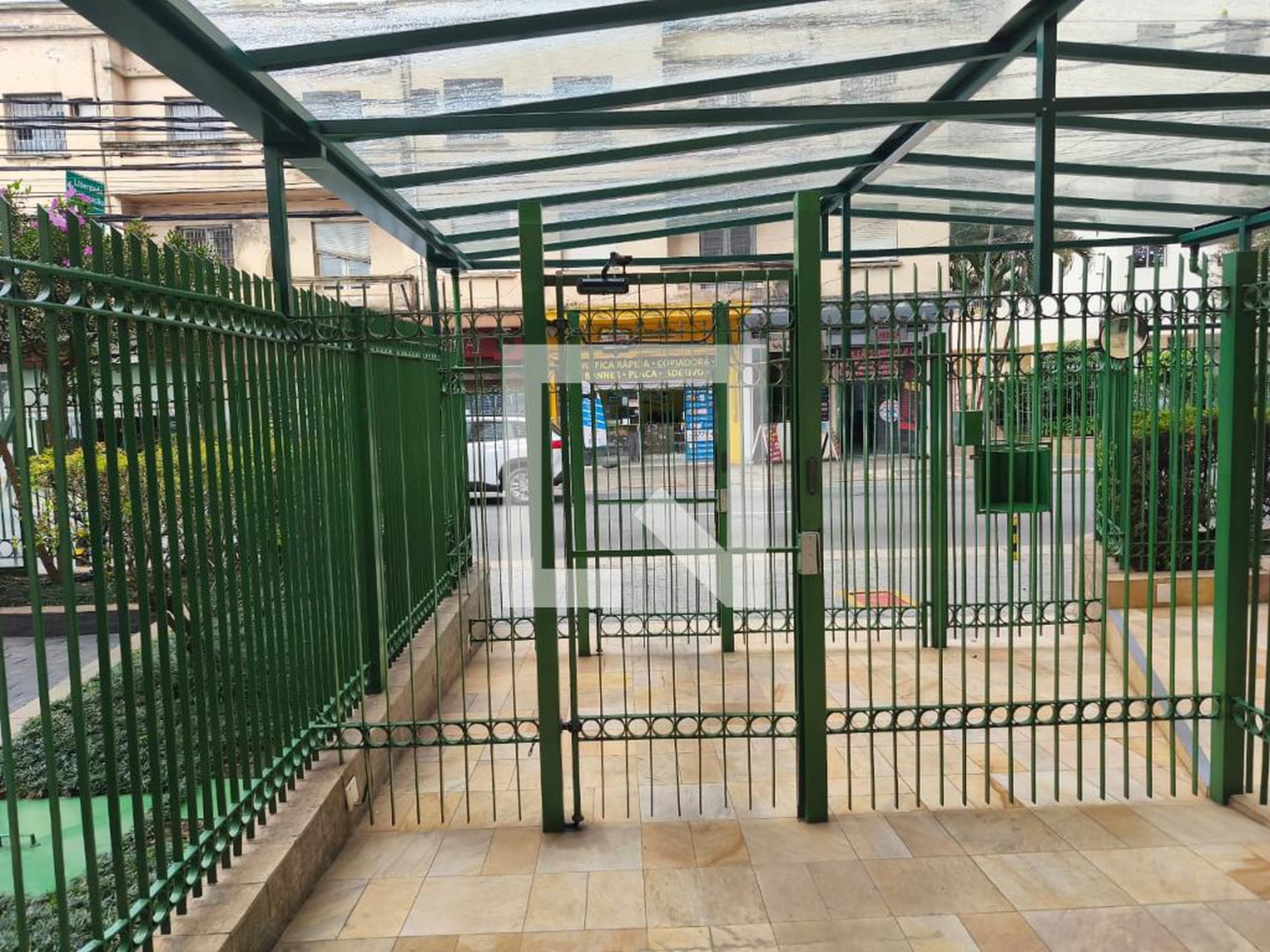 Entrada - Edifício Mara Manrubia Trama